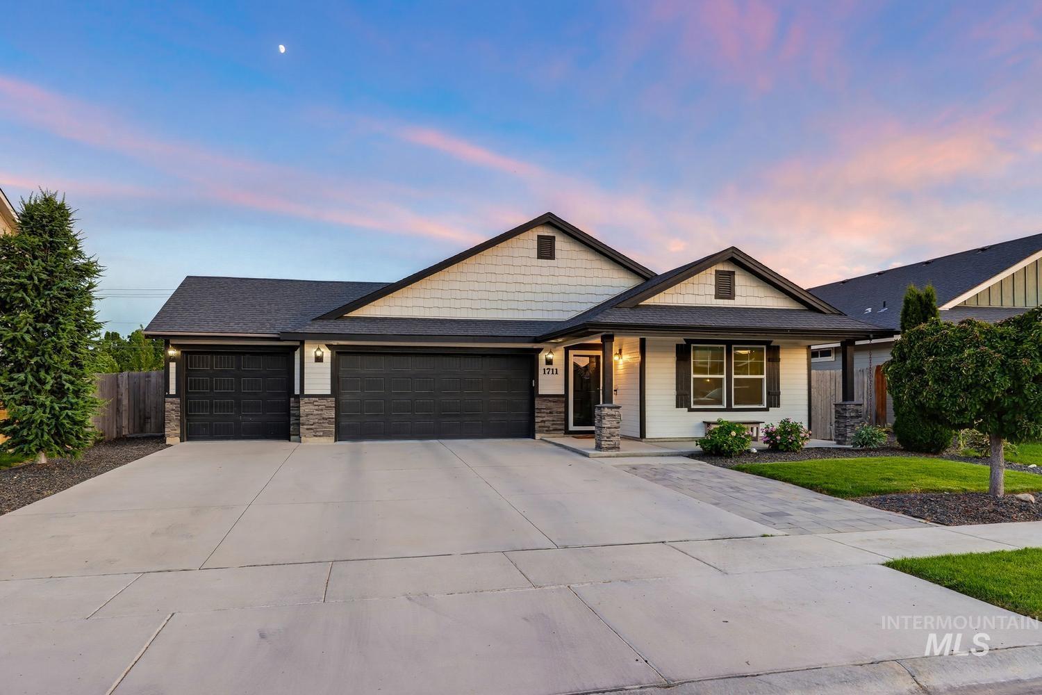 1711 W Lava Ave, Nampa, Idaho 83651, 3 Bedrooms, 2 Bathrooms, Residential For Sale, Price $459,999,MLS 98991071