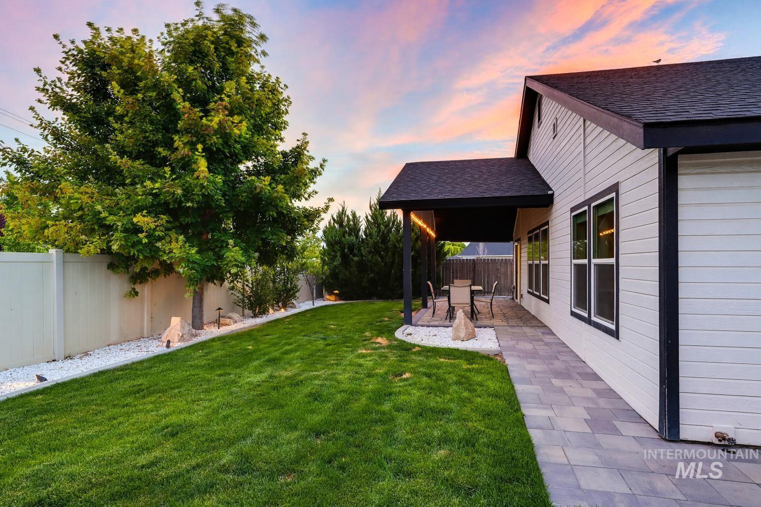 1711 W Lava Ave, Nampa, Idaho 83651, 3 Bedrooms, 2 Bathrooms, Residential For Sale, Price $459,999,MLS 98991071