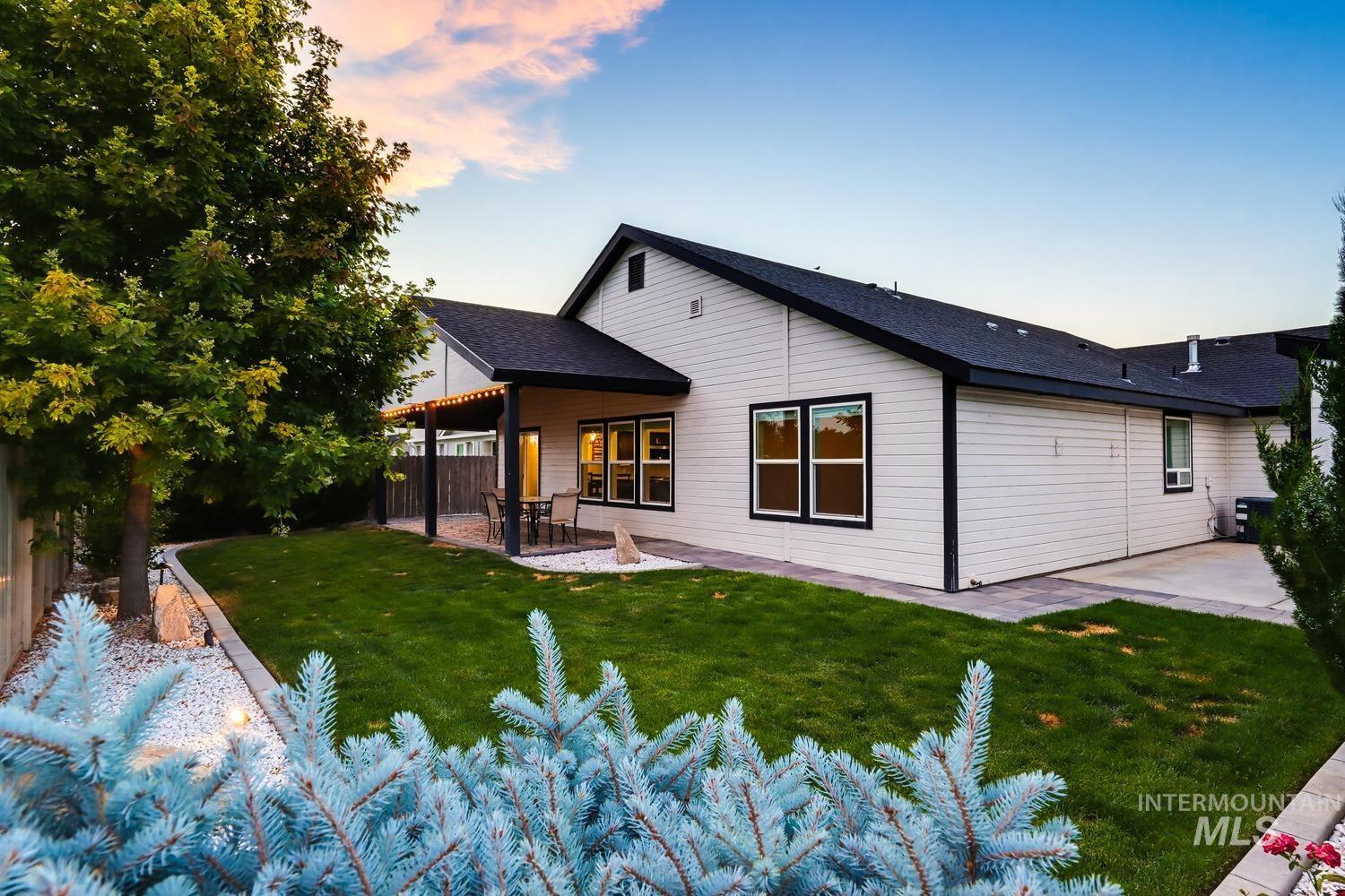 1711 W Lava Ave, Nampa, Idaho 83651, 3 Bedrooms, 2 Bathrooms, Residential For Sale, Price $459,999,MLS 98991071