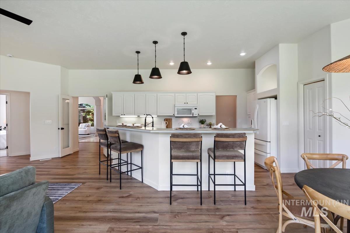 3949 W Quail Ridge, Boise, Idaho 83703-3855, 3 Bedrooms, 2.5 Bathrooms, Residential For Sale, Price $874,900, 98991072