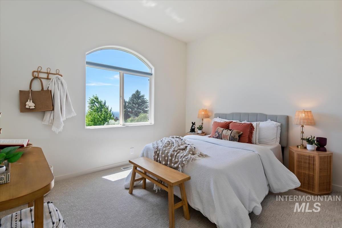 3949 W Quail Ridge, Boise, Idaho 83703-3855, 3 Bedrooms, 2.5 Bathrooms, Residential For Sale, Price $874,900, 98991072