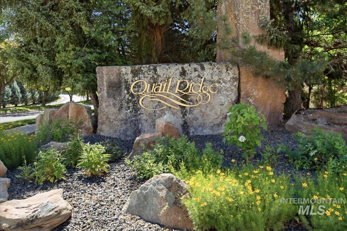 3949 W Quail Ridge, Boise, Idaho 83703-3855, 3 Bedrooms, 2.5 Bathrooms, Residential For Sale, Price $874,900, 98991072