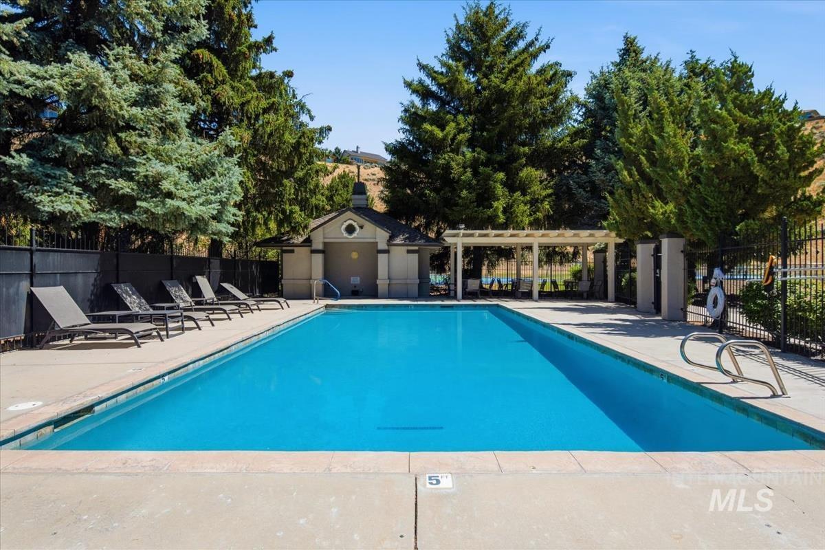 3949 W Quail Ridge, Boise, Idaho 83703-3855, 3 Bedrooms, 2.5 Bathrooms, Residential For Sale, Price $874,900, 98991072