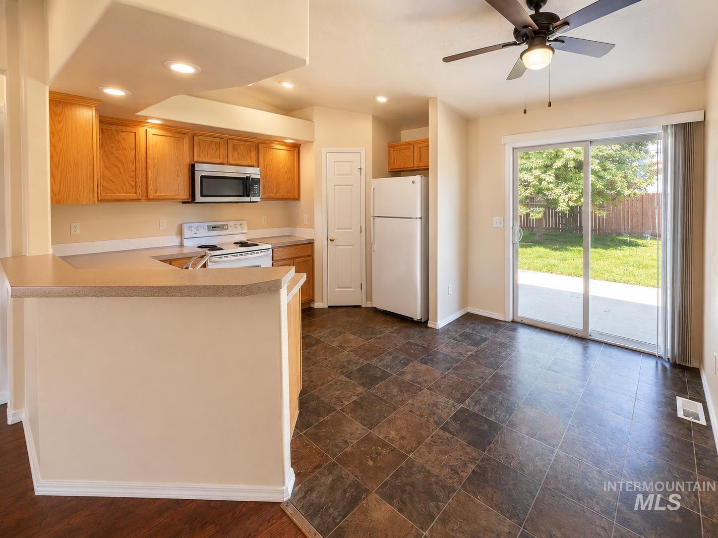 90 S Bancroft Way, Nampa, Idaho 83651-7622, 3 Bedrooms, 2 Bathrooms, Residential For Sale, Price $365,000,MLS 98991074