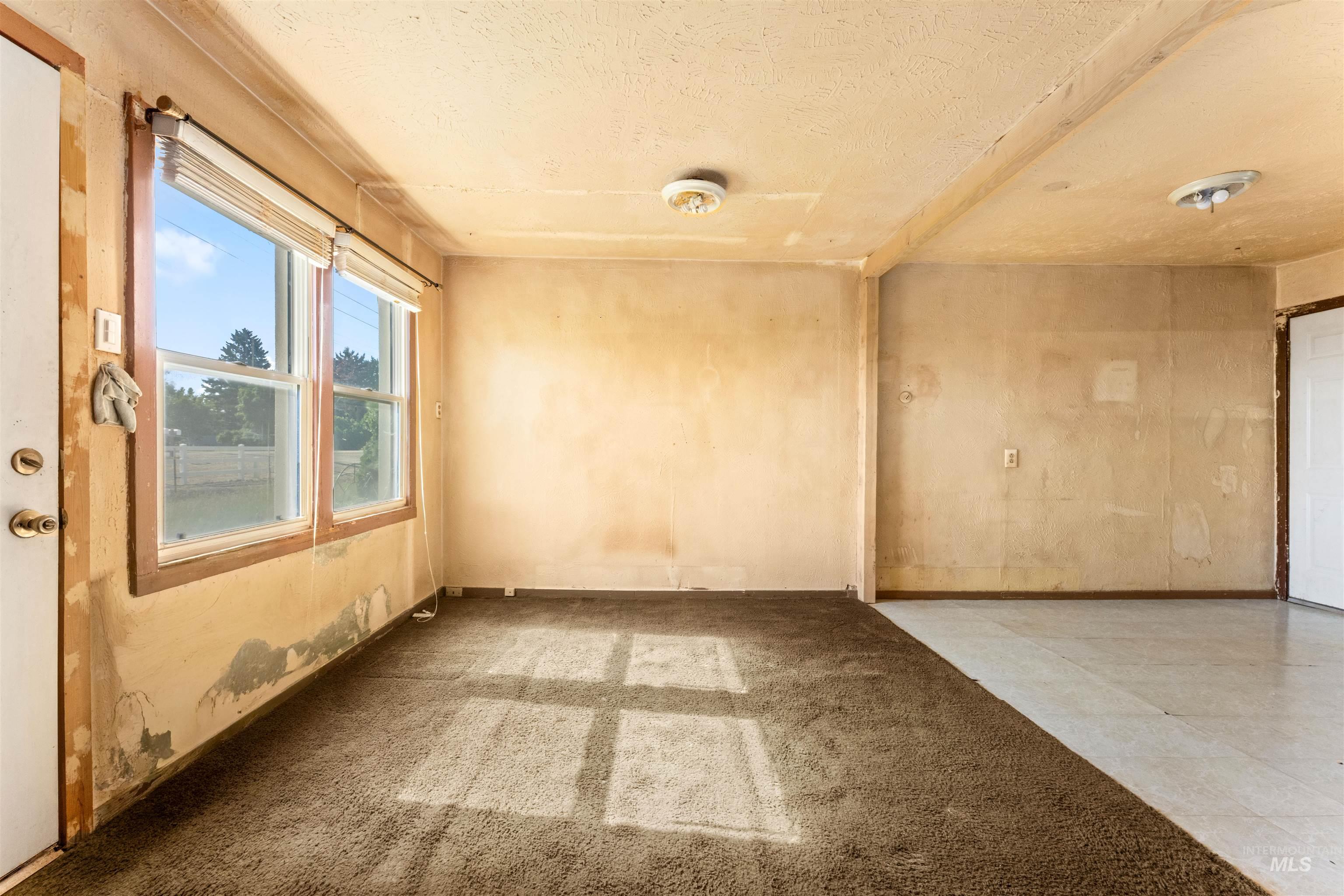 8427 Southside Blvd, Nampa, Idaho 83686, 1 Bedroom, 1 Bathroom, Residential For Sale, Price $100,000,MLS 98991075