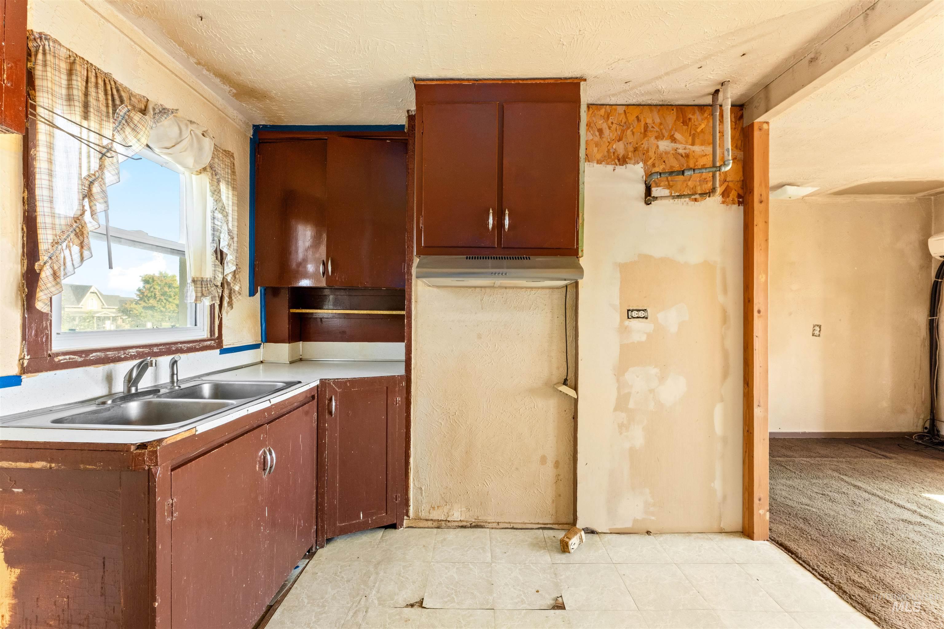 8427 Southside Blvd, Nampa, Idaho 83686, 1 Bedroom, 1 Bathroom, Residential For Sale, Price $100,000,MLS 98991075