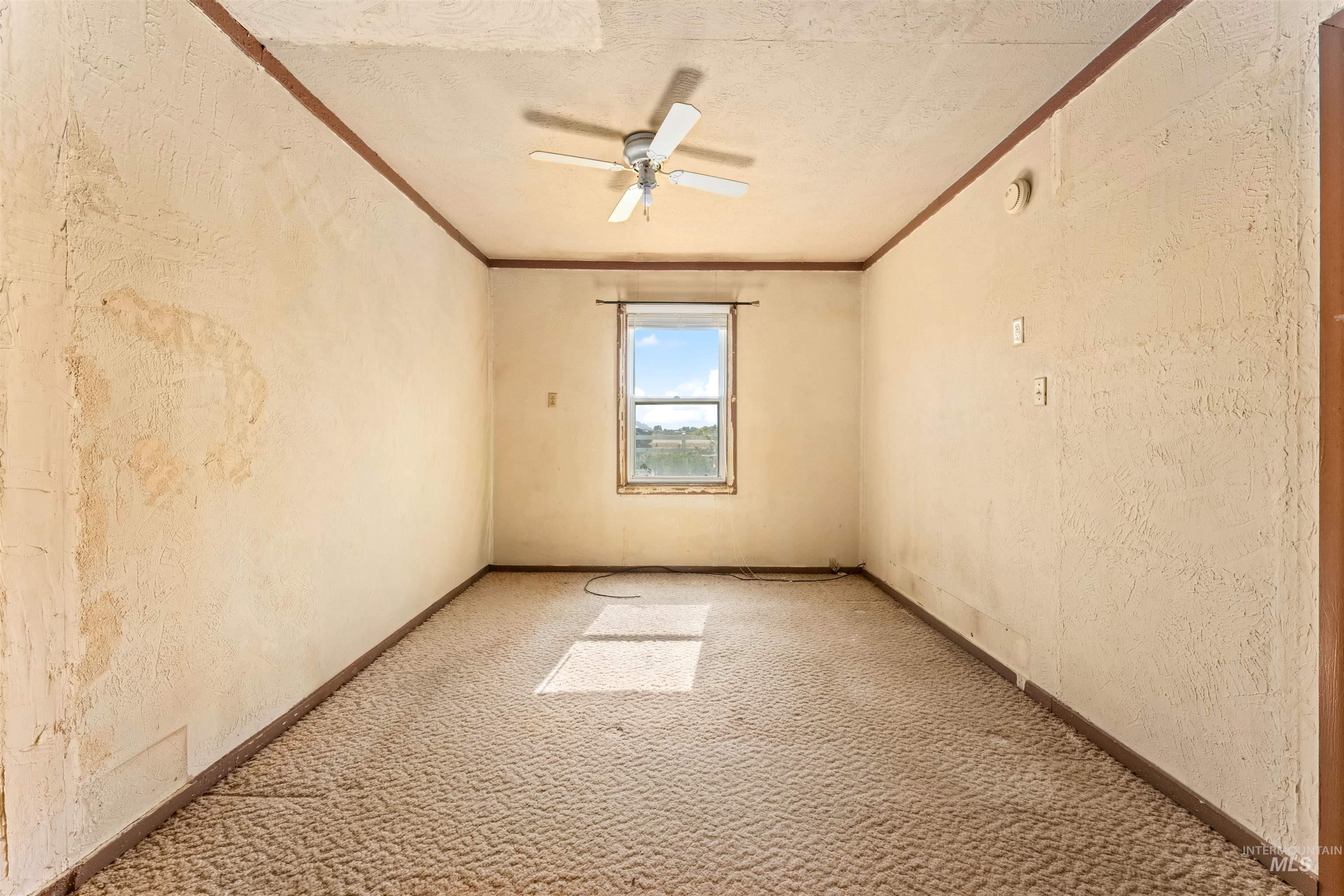 8427 Southside Blvd, Nampa, Idaho 83686, 1 Bedroom, 1 Bathroom, Residential For Sale, Price $100,000,MLS 98991075