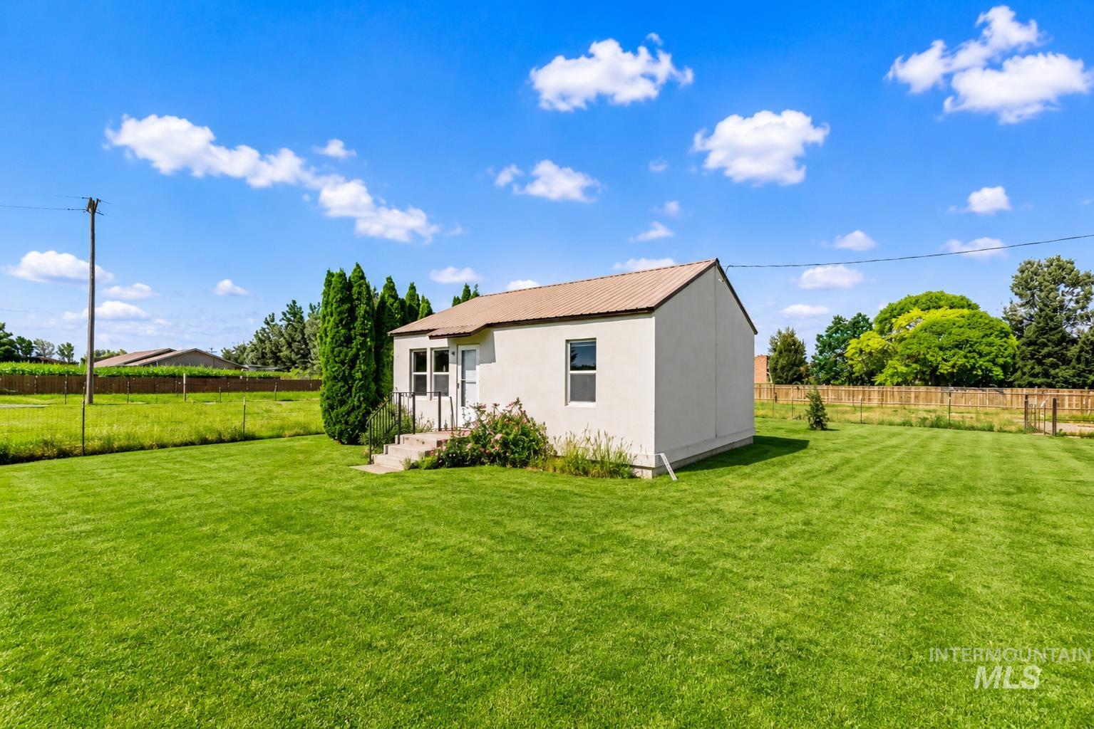 8427 Southside Blvd, Nampa, Idaho 83686, 1 Bedroom, 1 Bathroom, Residential For Sale, Price $100,000,MLS 98991075