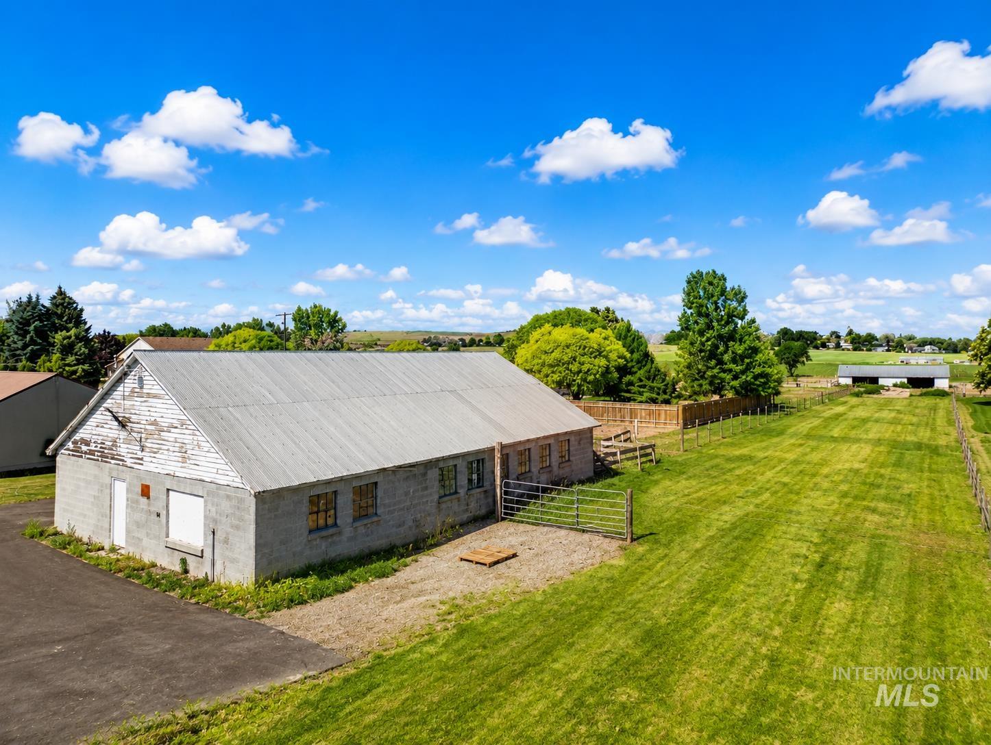 8427 Southside Blvd, Nampa, Idaho 83686, 1 Bedroom, 1 Bathroom, Residential For Sale, Price $100,000,MLS 98991075