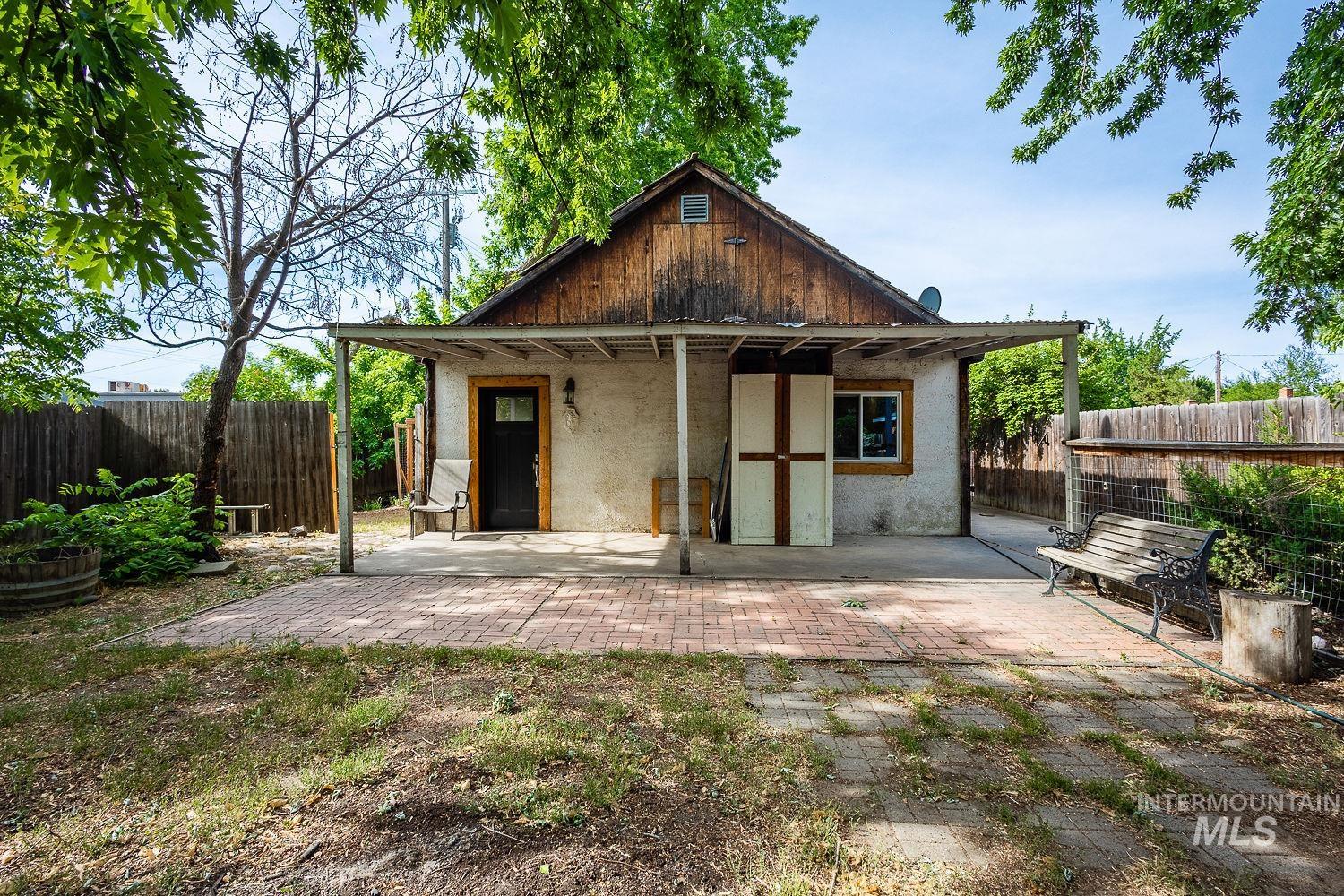 1021 W Chamberlin St, Boise, Idaho 83706-4100, 1 Bedroom, 1 Bathroom, Residential For Sale, Price $299,900, 98991076