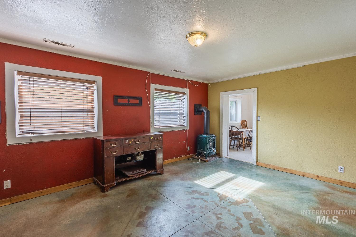 1021 W Chamberlin St, Boise, Idaho 83706-4100, 1 Bedroom, 1 Bathroom, Residential For Sale, Price $299,900, 98991076