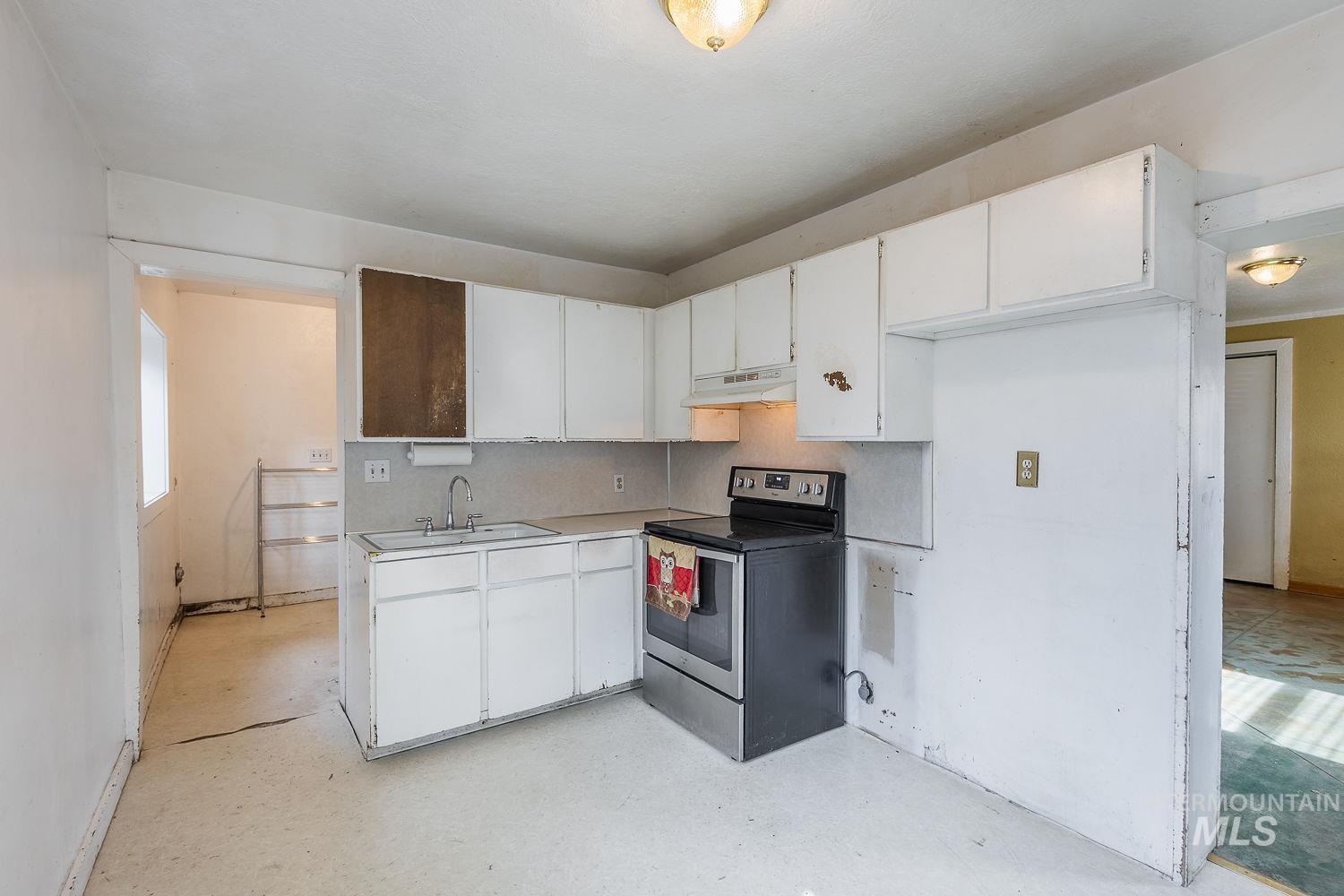 1021 W Chamberlin St, Boise, Idaho 83706-4100, 1 Bedroom, 1 Bathroom, Residential For Sale, Price $299,900, 98991076