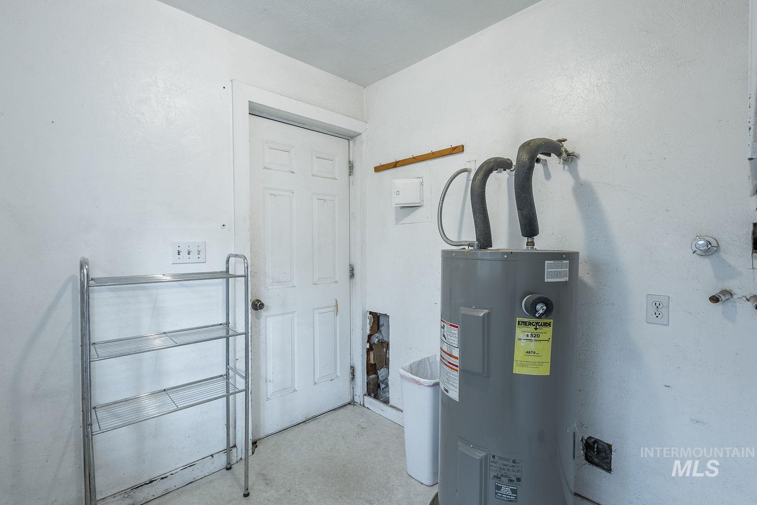 1021 W Chamberlin St, Boise, Idaho 83706-4100, 1 Bedroom, 1 Bathroom, Residential For Sale, Price $299,900, 98991076