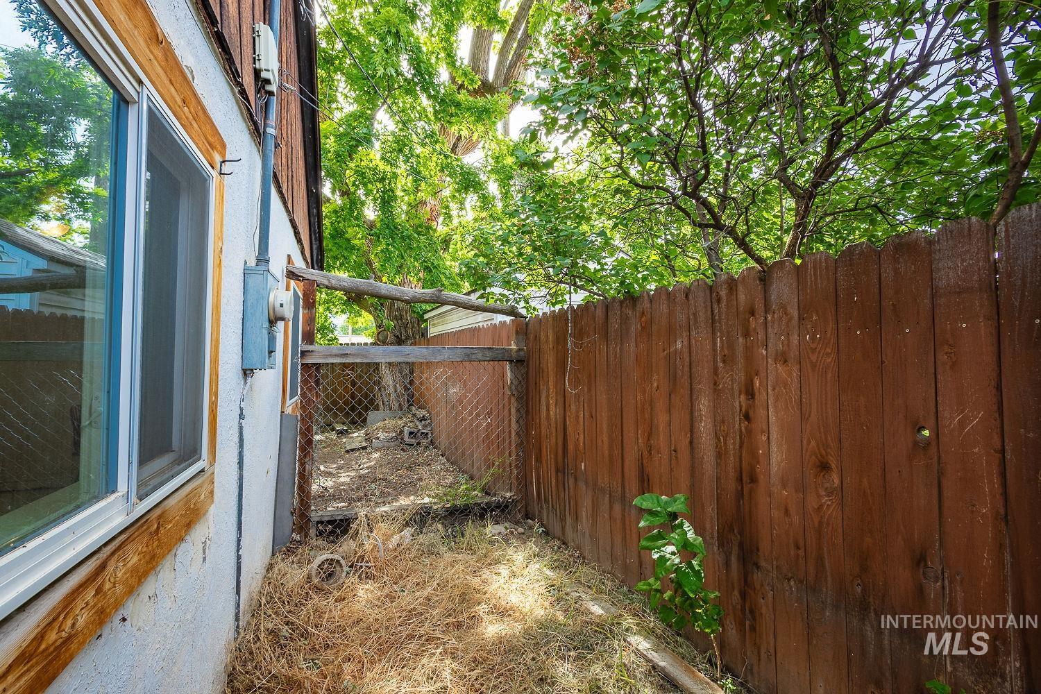 1021 W Chamberlin St, Boise, Idaho 83706-4100, 1 Bedroom, 1 Bathroom, Residential For Sale, Price $299,900, 98991076