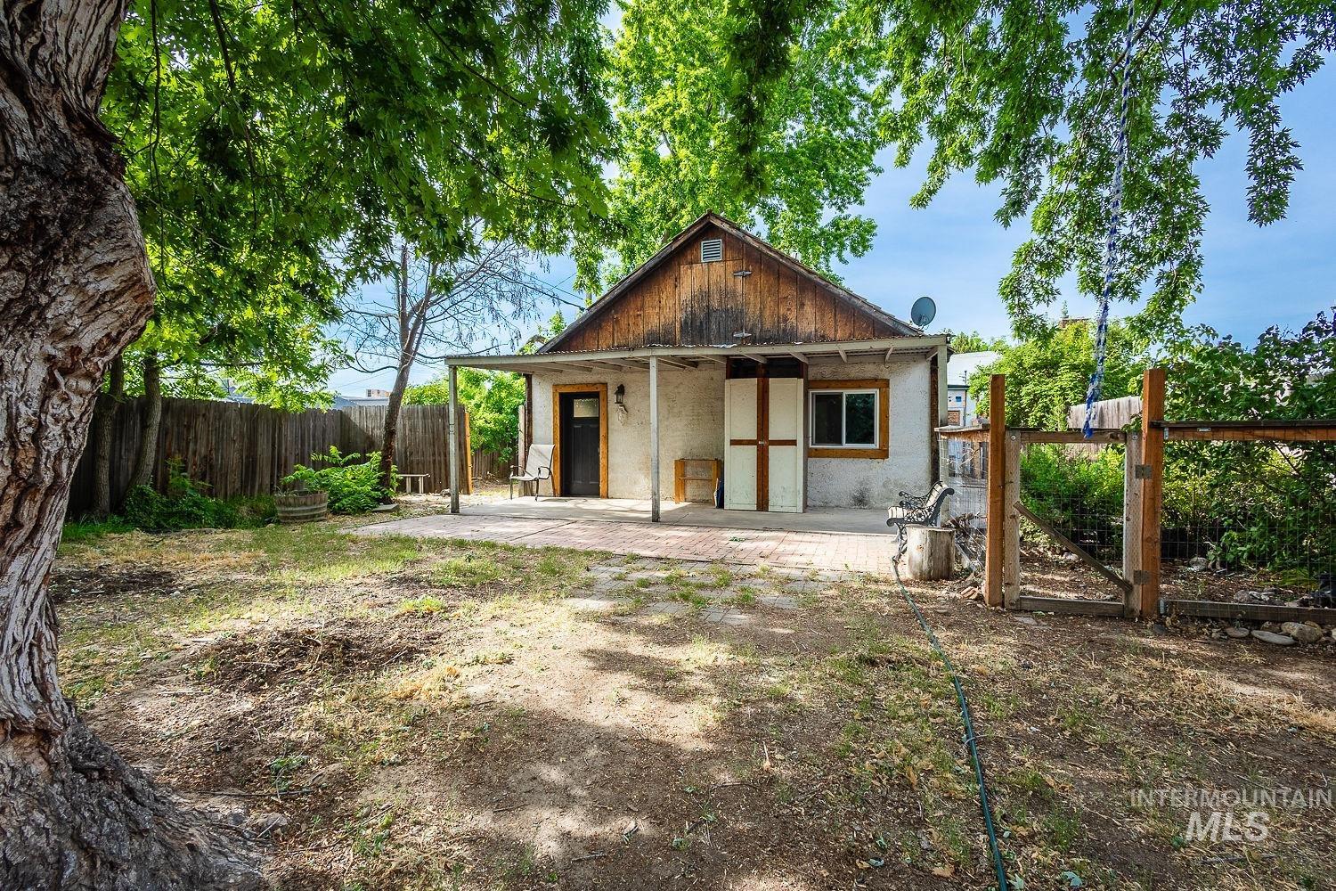 1021 W Chamberlin St, Boise, Idaho 83706-4100, 1 Bedroom, 1 Bathroom, Residential For Sale, Price $299,900, 98991076