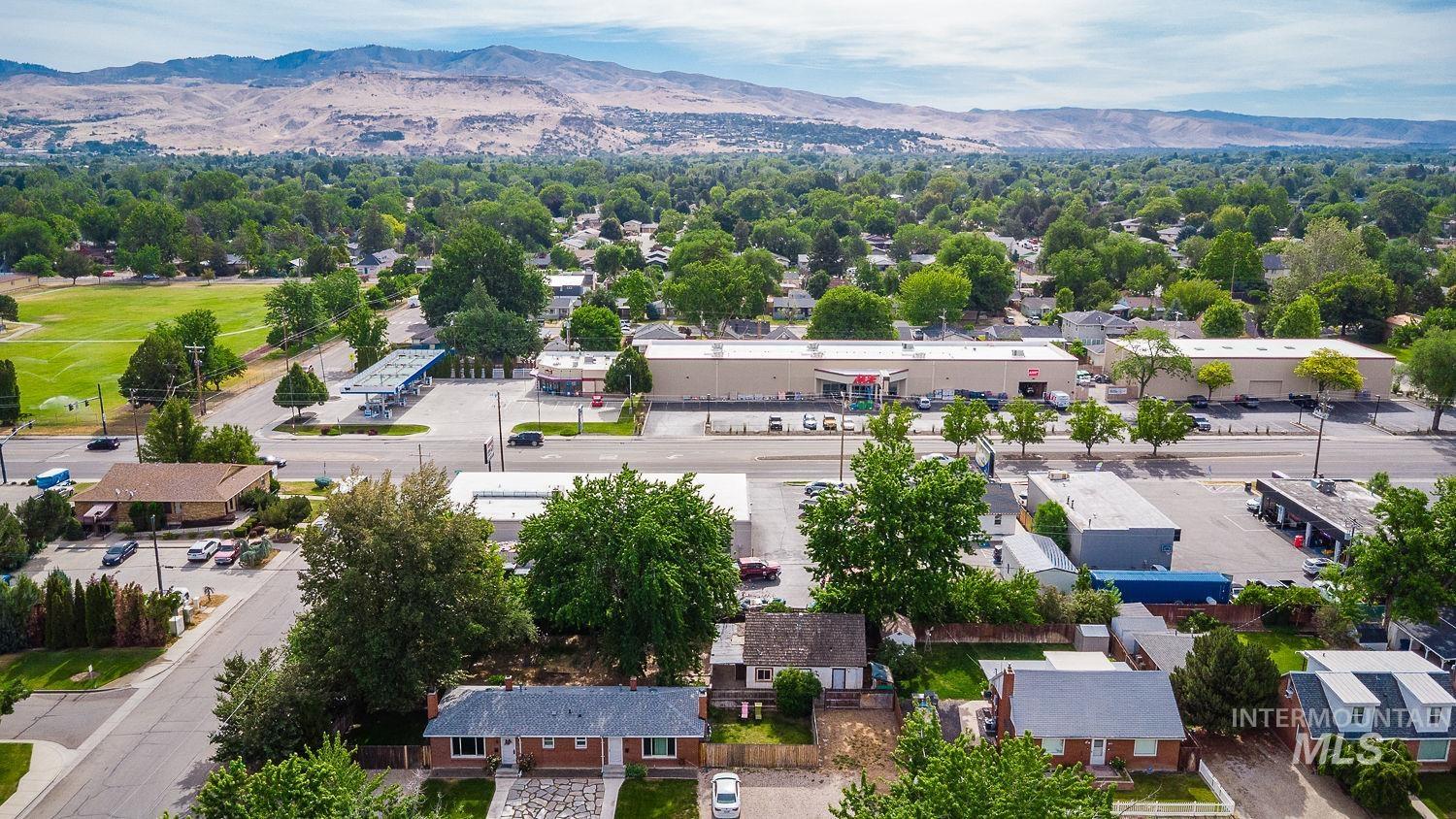 1021 W Chamberlin St, Boise, Idaho 83706-4100, 1 Bedroom, 1 Bathroom, Residential For Sale, Price $299,900, 98991076