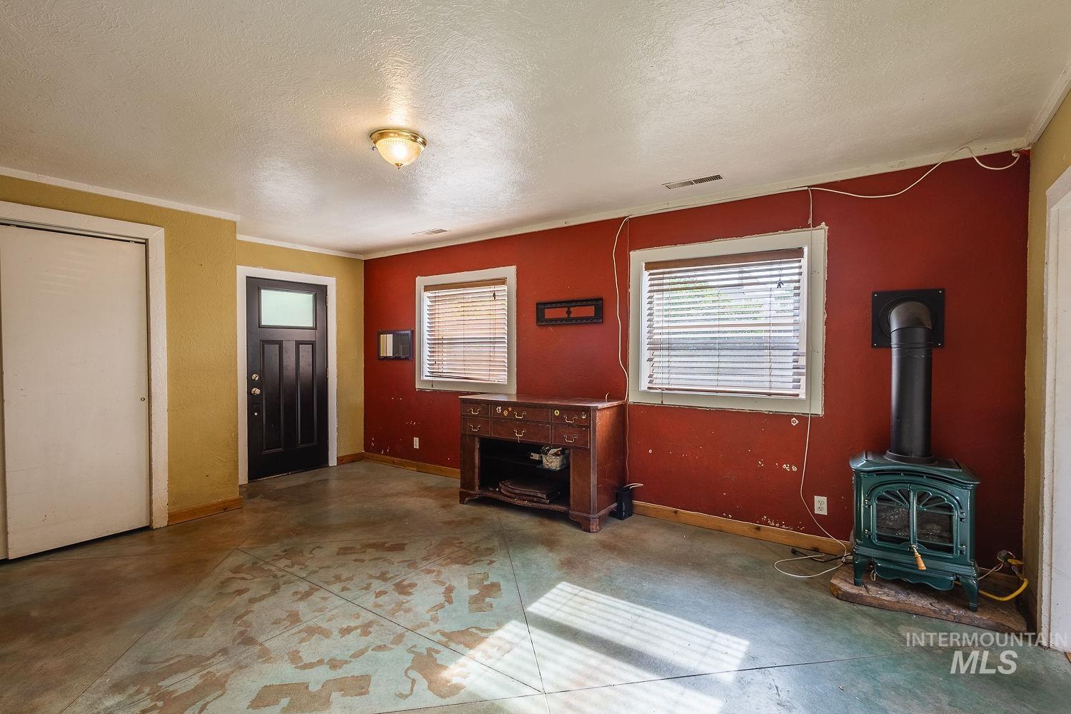 1021 W Chamberlin St, Boise, Idaho 83706-4100, 1 Bedroom, 1 Bathroom, Residential For Sale, Price $299,900, 98991076