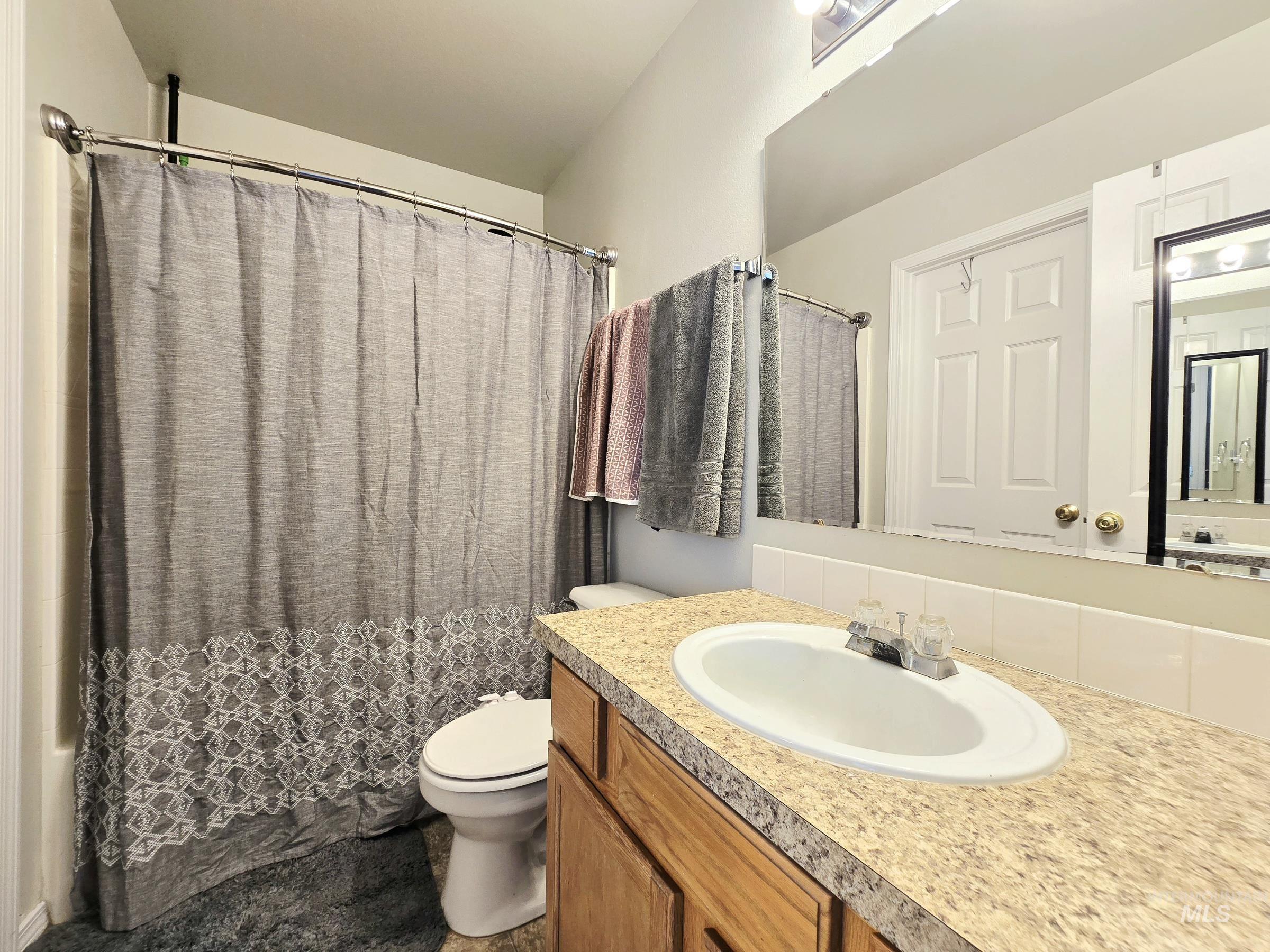 157 N Kildeer, Nampa, Idaho 83651, 4 Bedrooms, 2.5 Bathrooms, Residential For Sale, Price $399,900,MLS 98991078