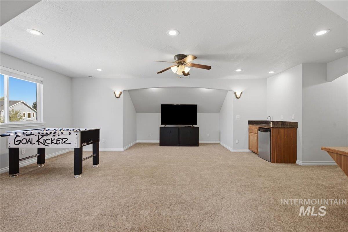 2560 W Wolf Rapids, Meridian, Idaho 83646, 4 Bedrooms, 3 Bathrooms, Residential For Sale, Price $850,000, 98991079