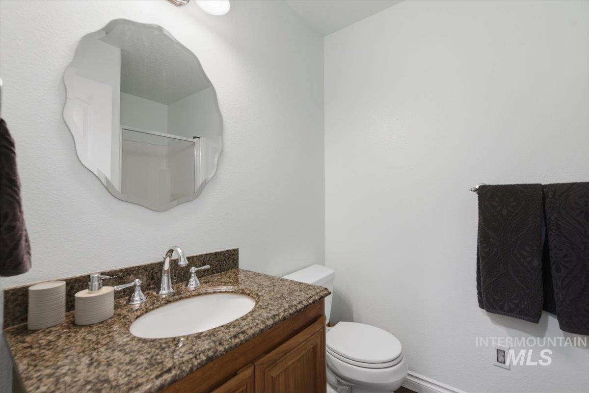 2560 W Wolf Rapids, Meridian, Idaho 83646, 4 Bedrooms, 3 Bathrooms, Residential For Sale, Price $850,000, 98991079