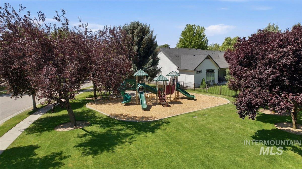 2560 W Wolf Rapids, Meridian, Idaho 83646, 4 Bedrooms, 3 Bathrooms, Residential For Sale, Price $850,000, 98991079