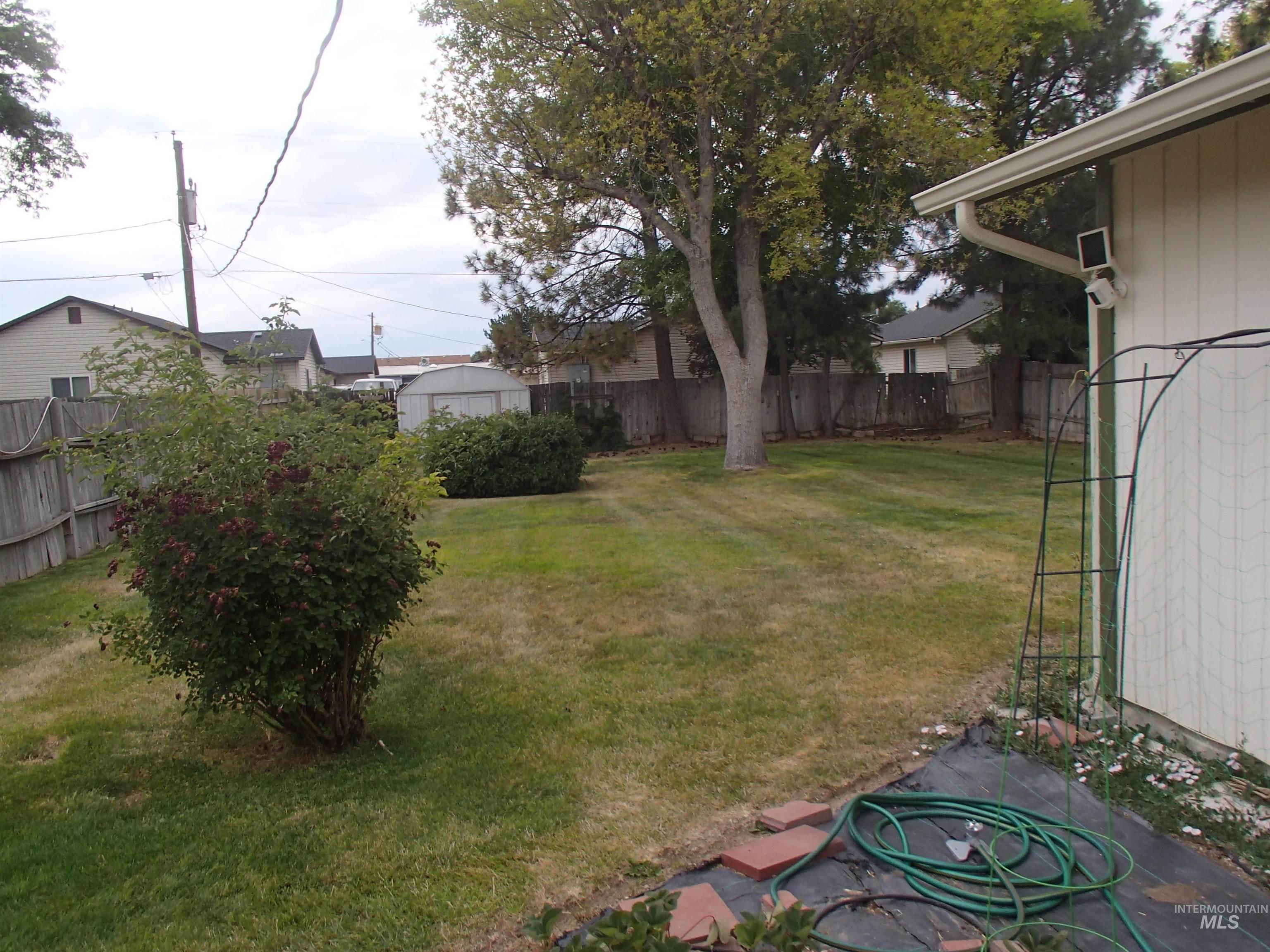 1111 S Locust, Nampa, Idaho 83686, 3 Bedrooms, 1 Bathroom, Residential For Sale, Price $314,700, 98991081