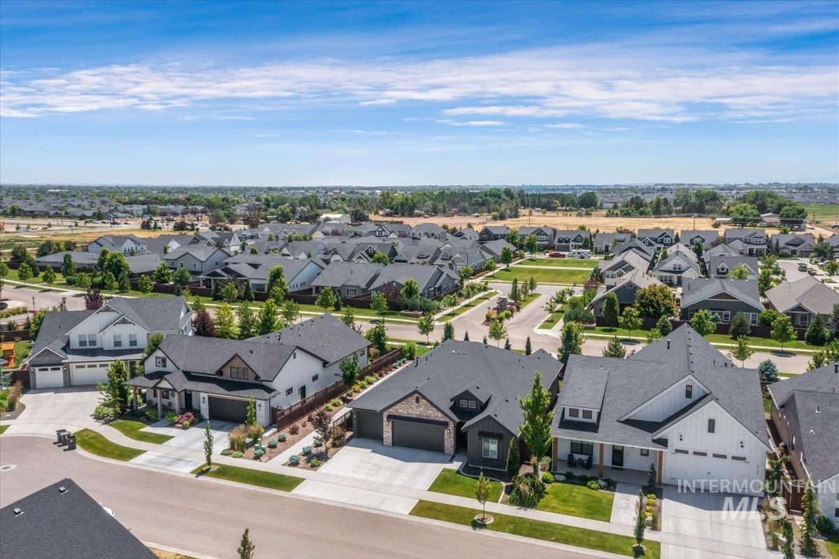 5127 W Canaston St, Meridian, Idaho 83646, 4 Bedrooms, 3 Bathrooms, Residential For Sale, Price $825,000, 98991096