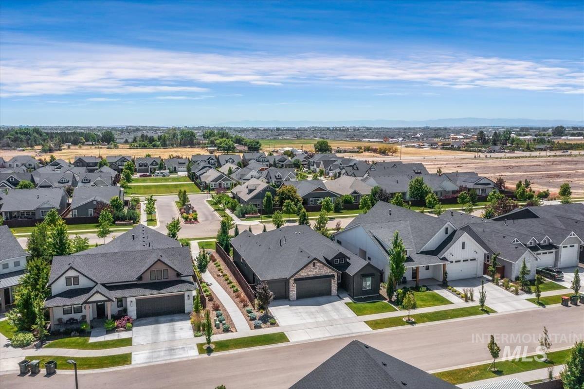 5127 W Canaston St, Meridian, Idaho 83646, 4 Bedrooms, 3 Bathrooms, Residential For Sale, Price $825,000, 98991096