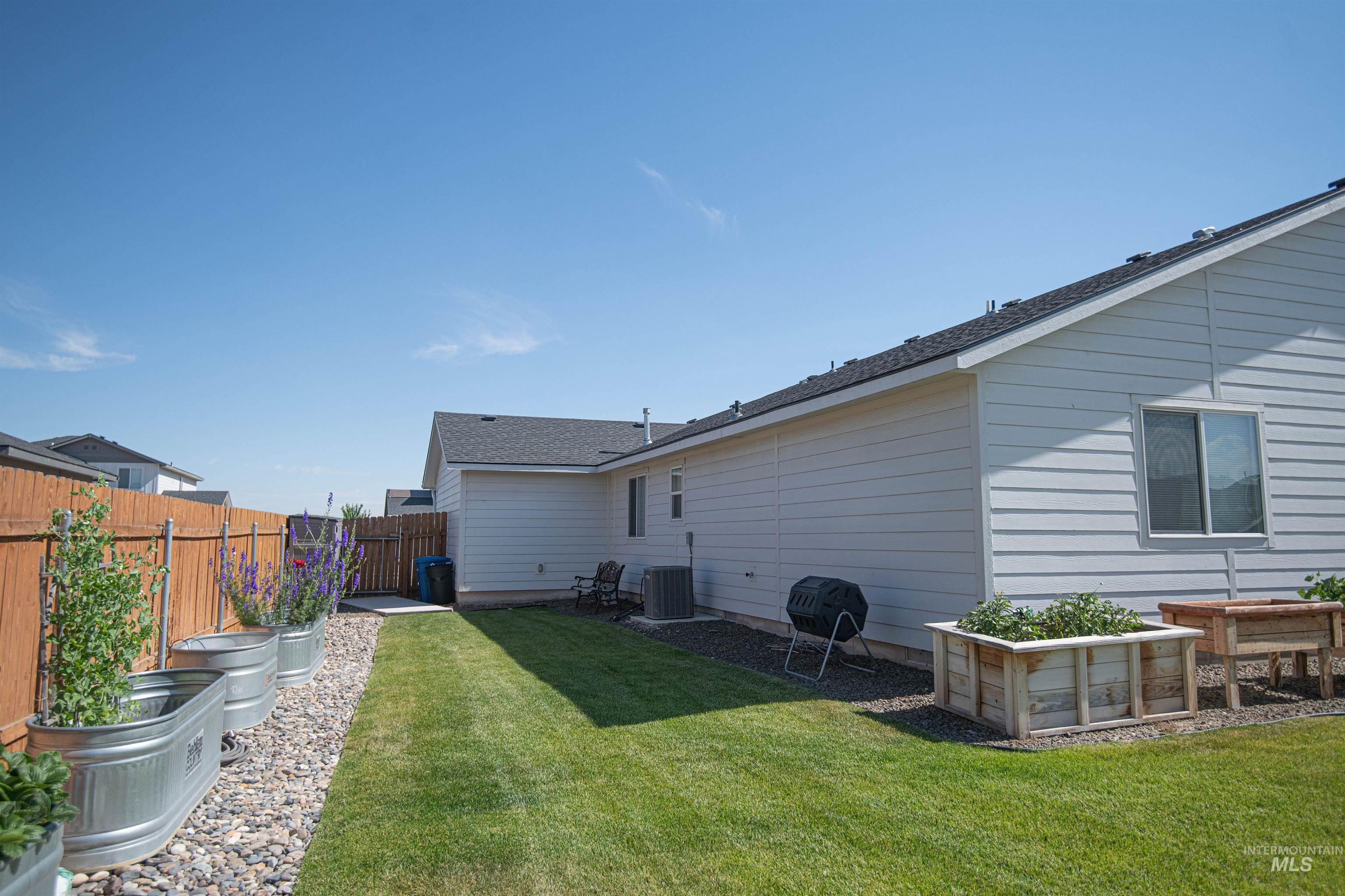 7681 E Drouillard St, Nampa, Idaho 83687, 4 Bedrooms, 2 Bathrooms, Residential For Sale, Price $438,990,MLS 98991097