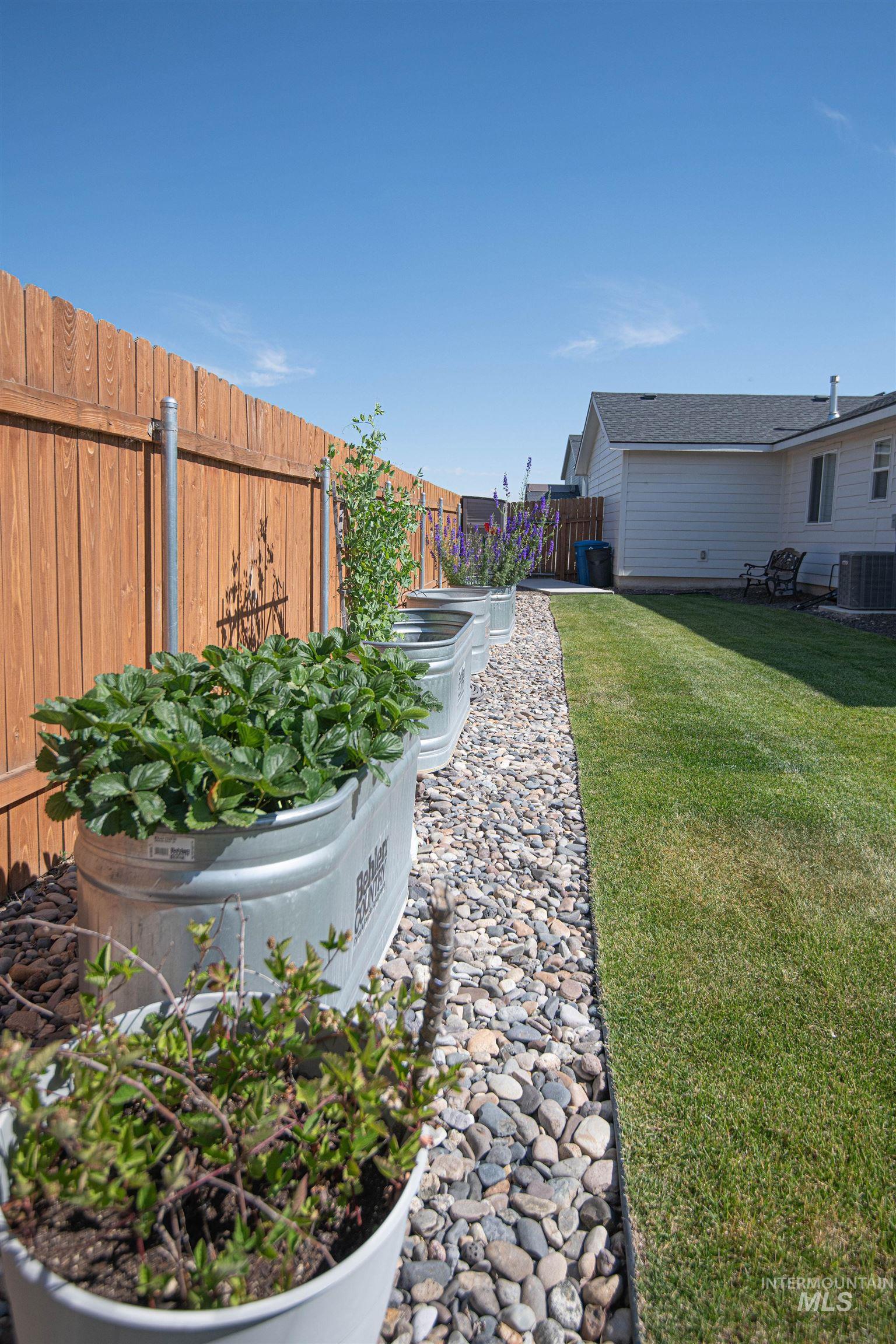 7681 E Drouillard St, Nampa, Idaho 83687, 4 Bedrooms, 2 Bathrooms, Residential For Sale, Price $438,990,MLS 98991097