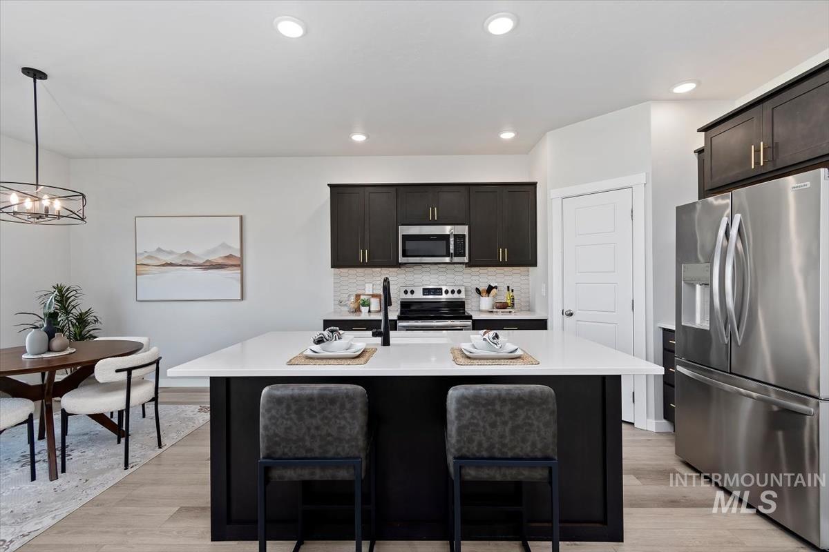 4432 N Maplestone Av, Meridian, Idaho 83646, 3 Bedrooms, 2 Bathrooms, Residential For Sale, Price $467,000,MLS 98991099
