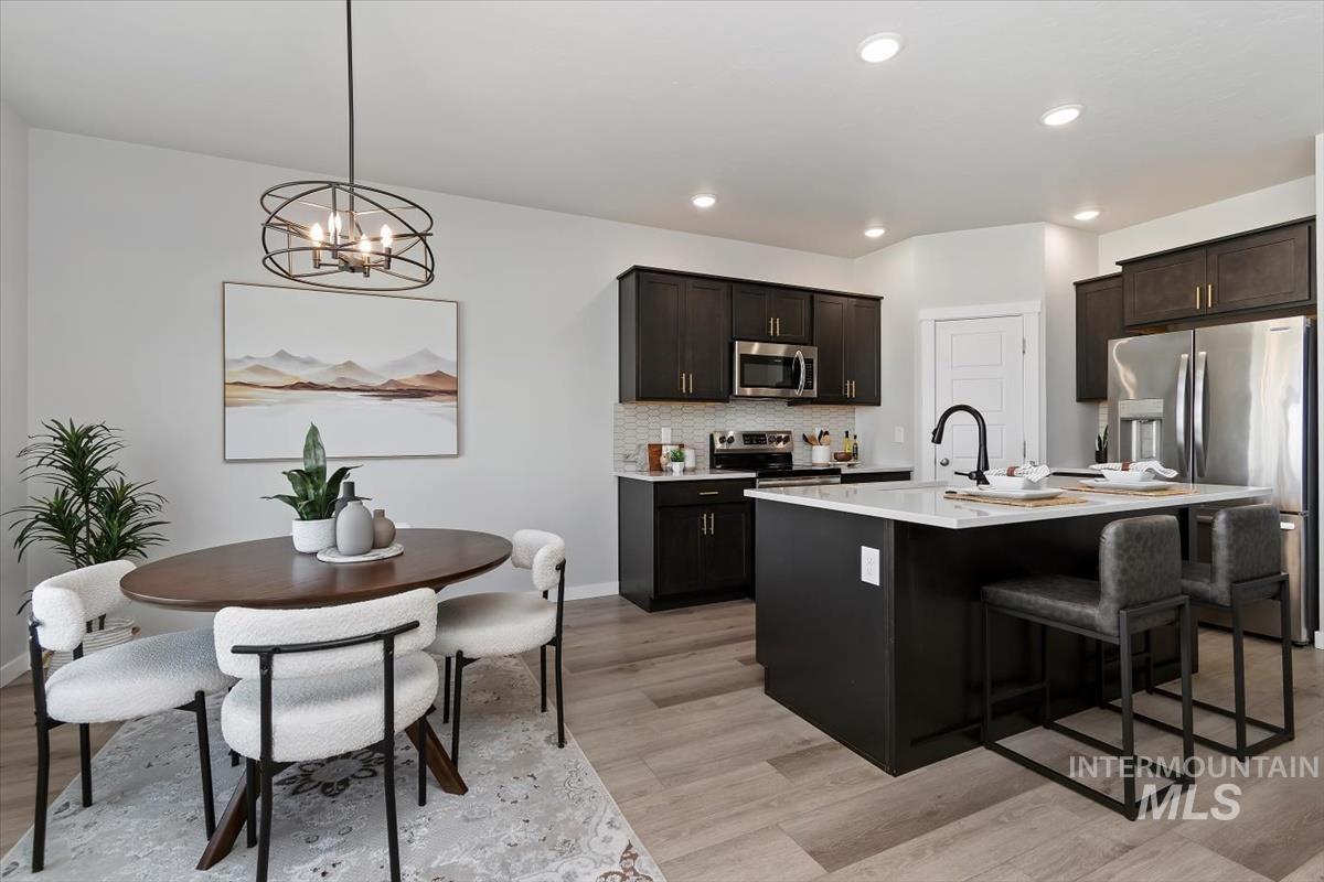 4432 N Maplestone Av, Meridian, Idaho 83646, 3 Bedrooms, 2 Bathrooms, Residential For Sale, Price $467,000,MLS 98991099