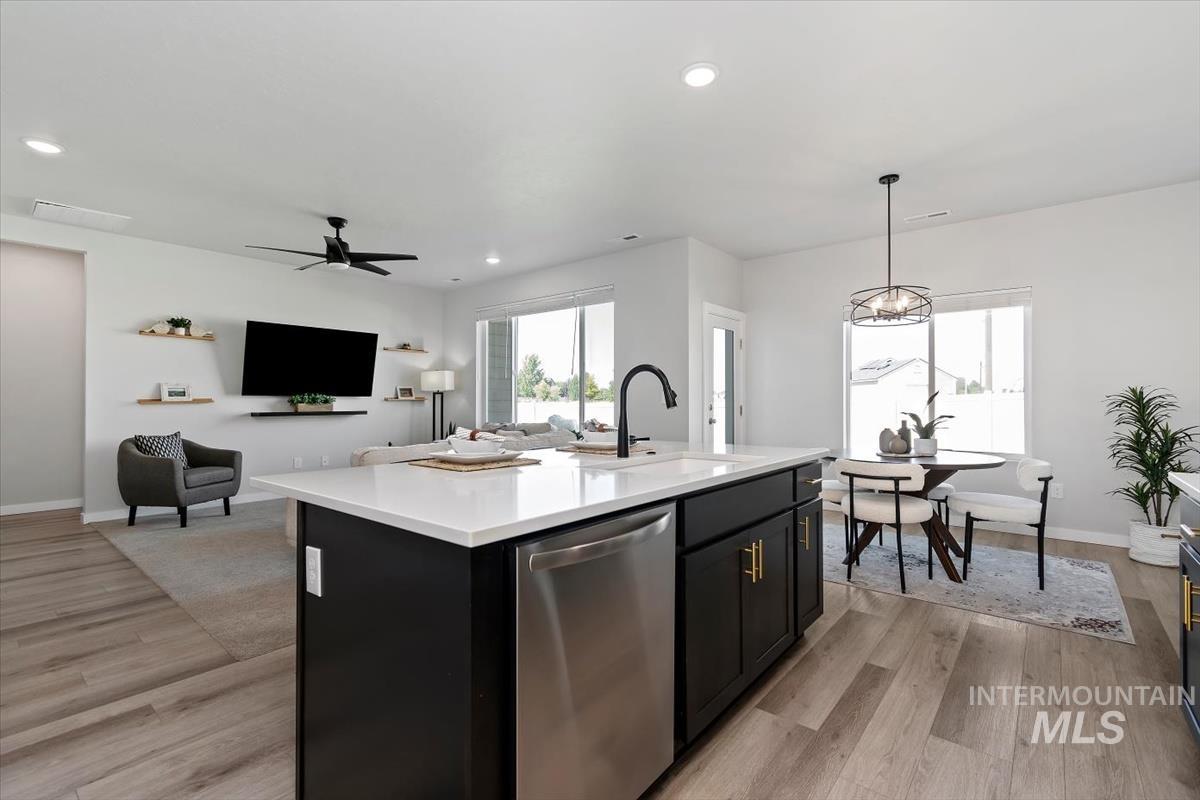 4432 N Maplestone Av, Meridian, Idaho 83646, 3 Bedrooms, 2 Bathrooms, Residential For Sale, Price $467,000,MLS 98991099