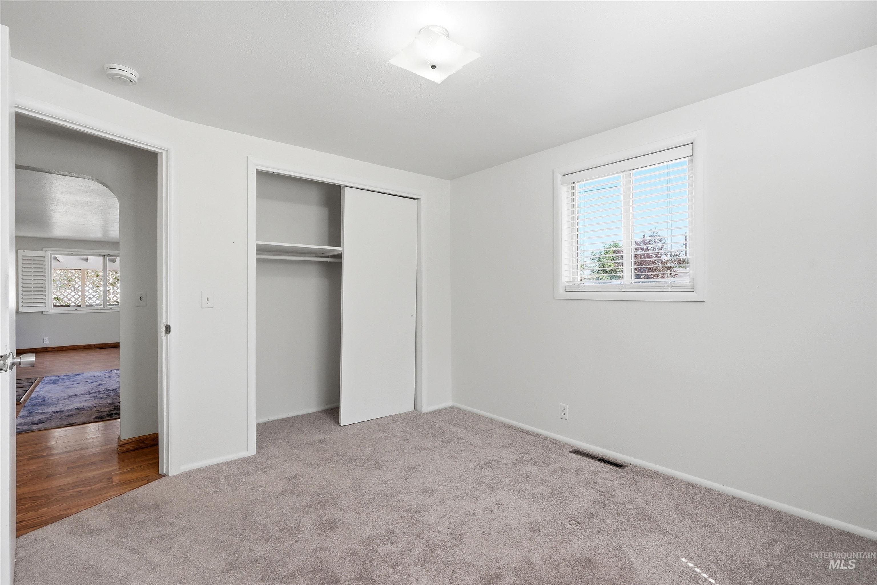 1725 E Sherman Ave, Nampa, Idaho 83686, 3 Bedrooms, 1.5 Bathrooms, Residential For Sale, Price $364,900,MLS 98991101