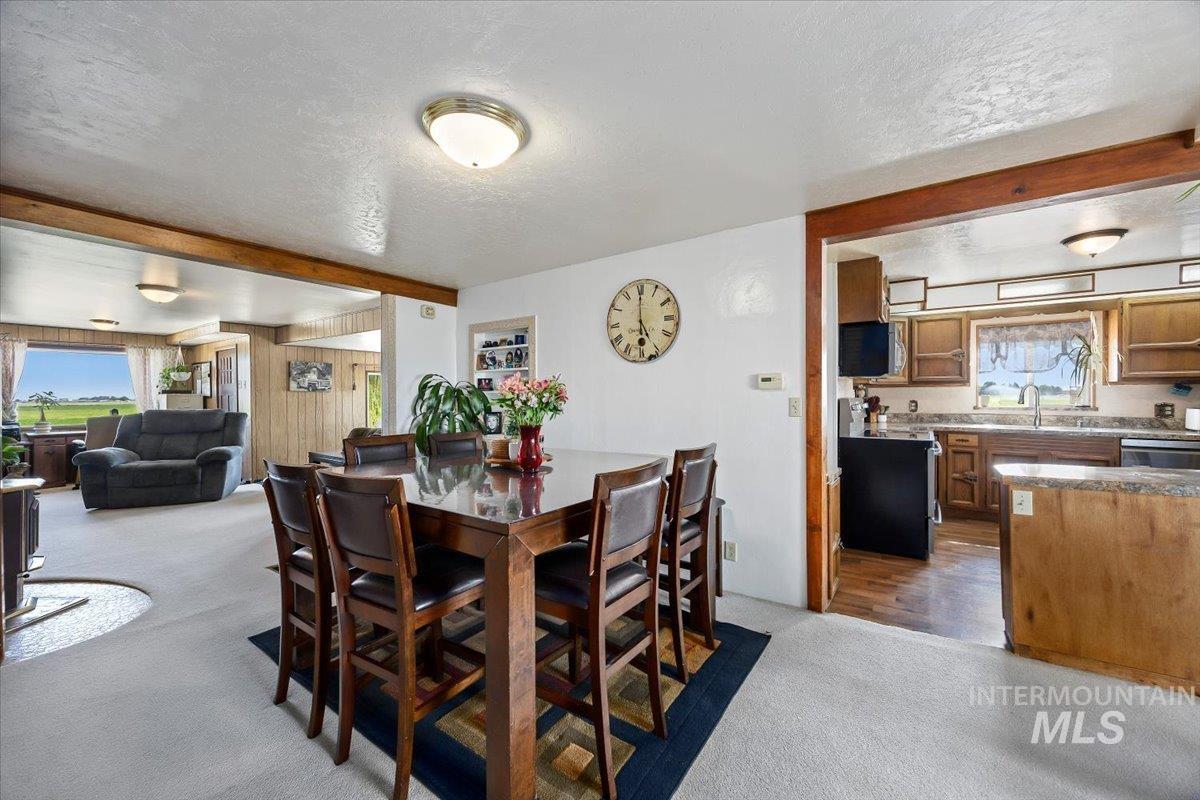 1375 E 3500 N, Buhl, Idaho 83316, 3 Bedrooms, 1 Bathroom, Residential For Sale, Price $575,000, 98991107