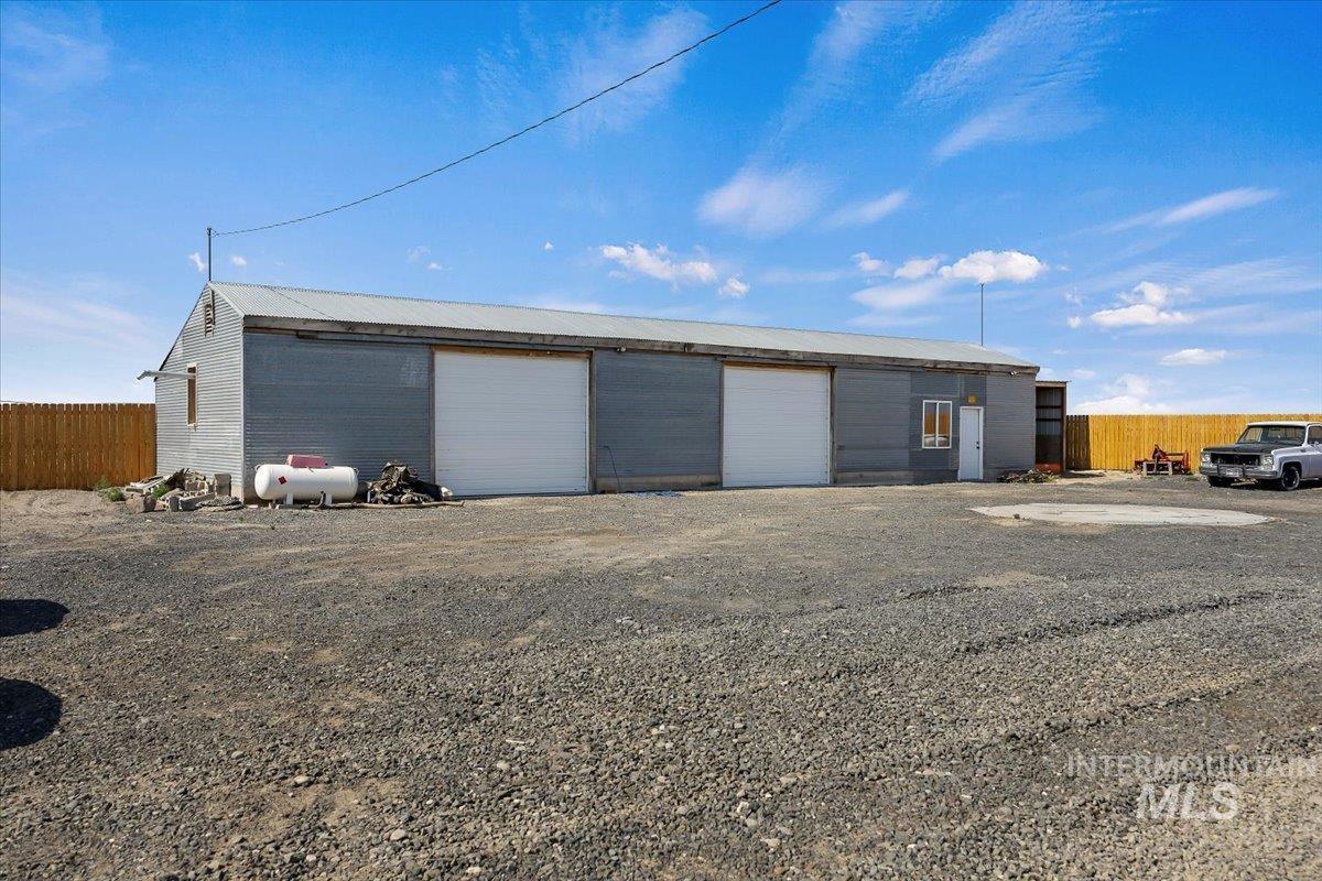 1375 E 3500 N, Buhl, Idaho 83316, 3 Bedrooms, 1 Bathroom, Residential For Sale, Price $575,000, 98991107
