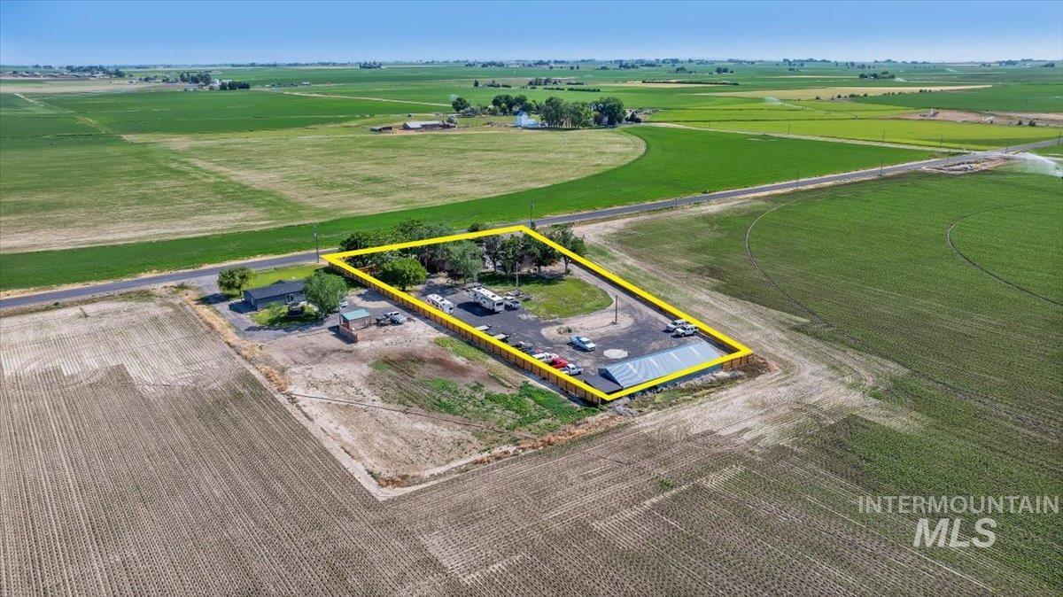 1375 E 3500 N, Buhl, Idaho 83316, 3 Bedrooms, 1 Bathroom, Residential For Sale, Price $575,000, 98991107