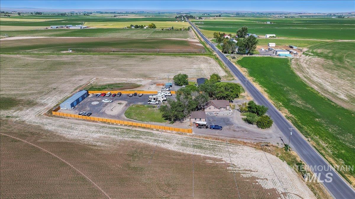 1375 E 3500 N, Buhl, Idaho 83316, 3 Bedrooms, 1 Bathroom, Residential For Sale, Price $575,000, 98991107
