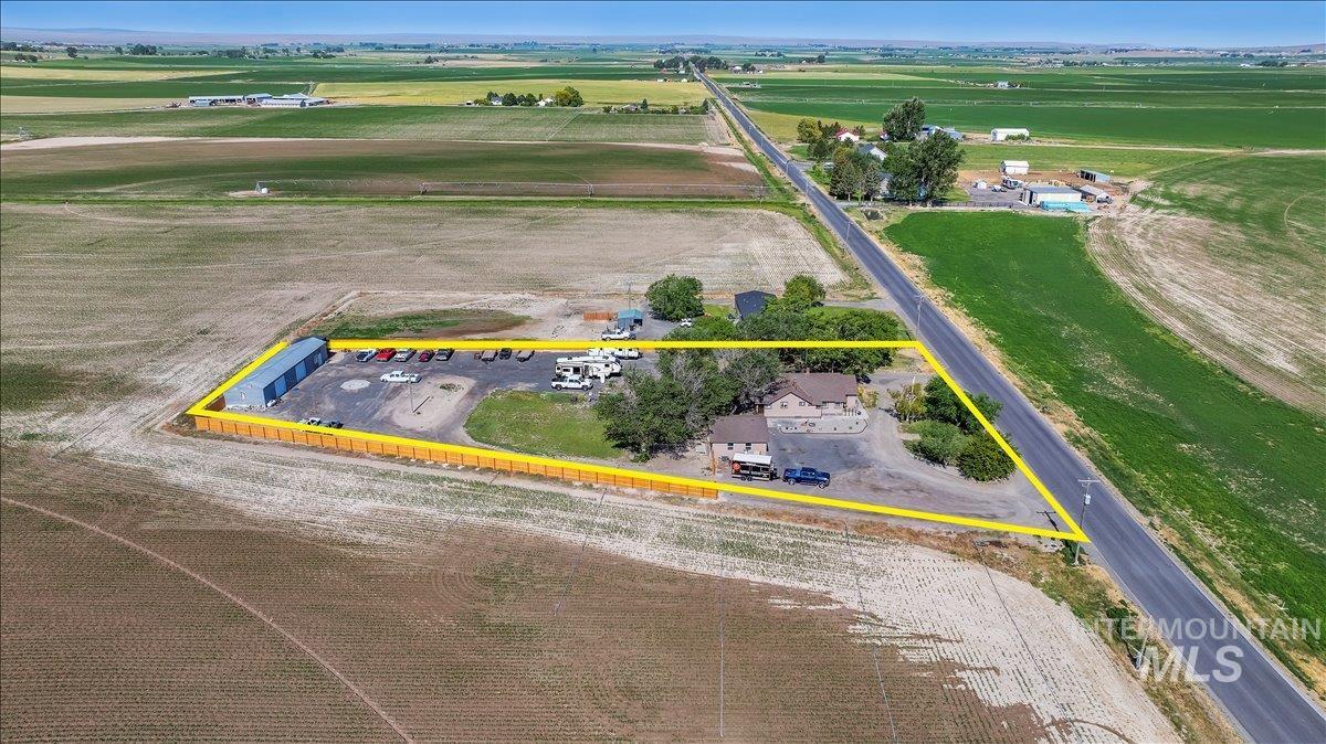 1375 E 3500 N, Buhl, Idaho 83316, 3 Bedrooms, 1 Bathroom, Residential For Sale, Price $575,000, 98991107