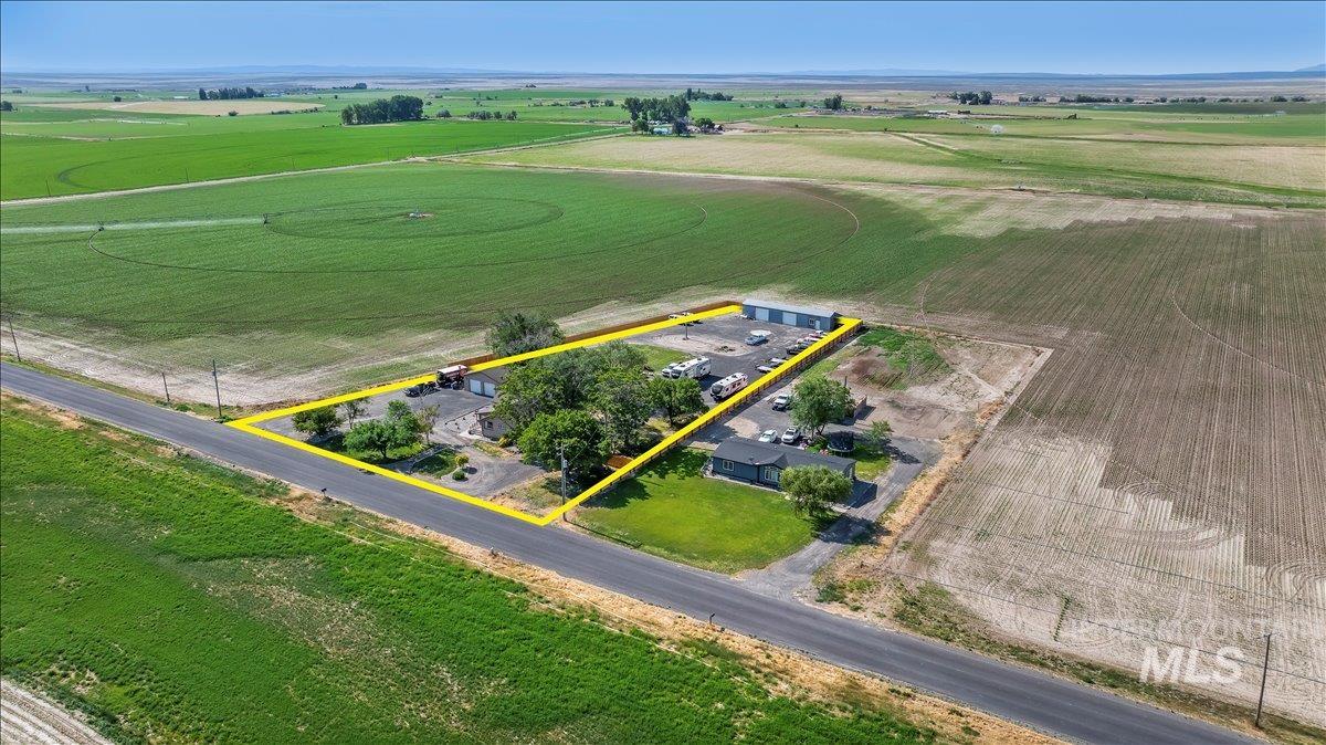 1375 E 3500 N, Buhl, Idaho 83316, 3 Bedrooms, 1 Bathroom, Residential For Sale, Price $575,000, 98991107