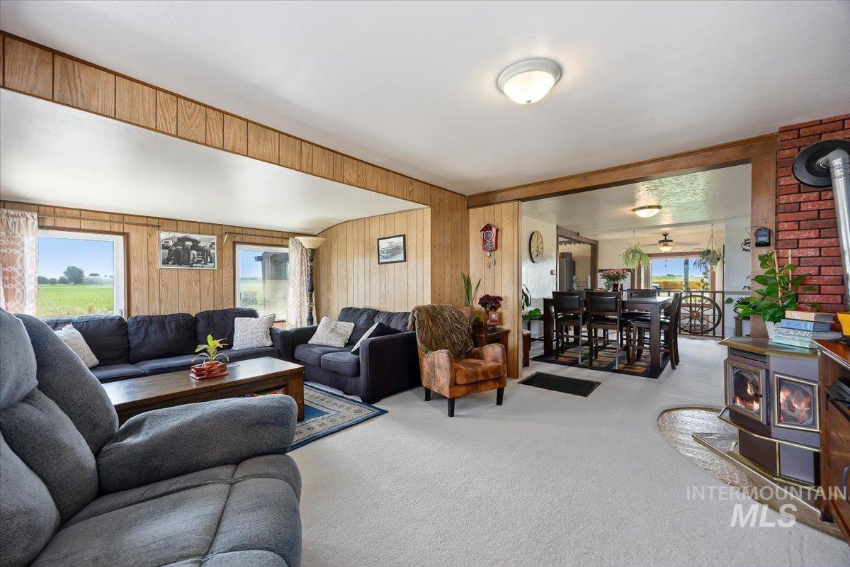 1375 E 3500 N, Buhl, Idaho 83316, 3 Bedrooms, 1 Bathroom, Residential For Sale, Price $575,000, 98991107