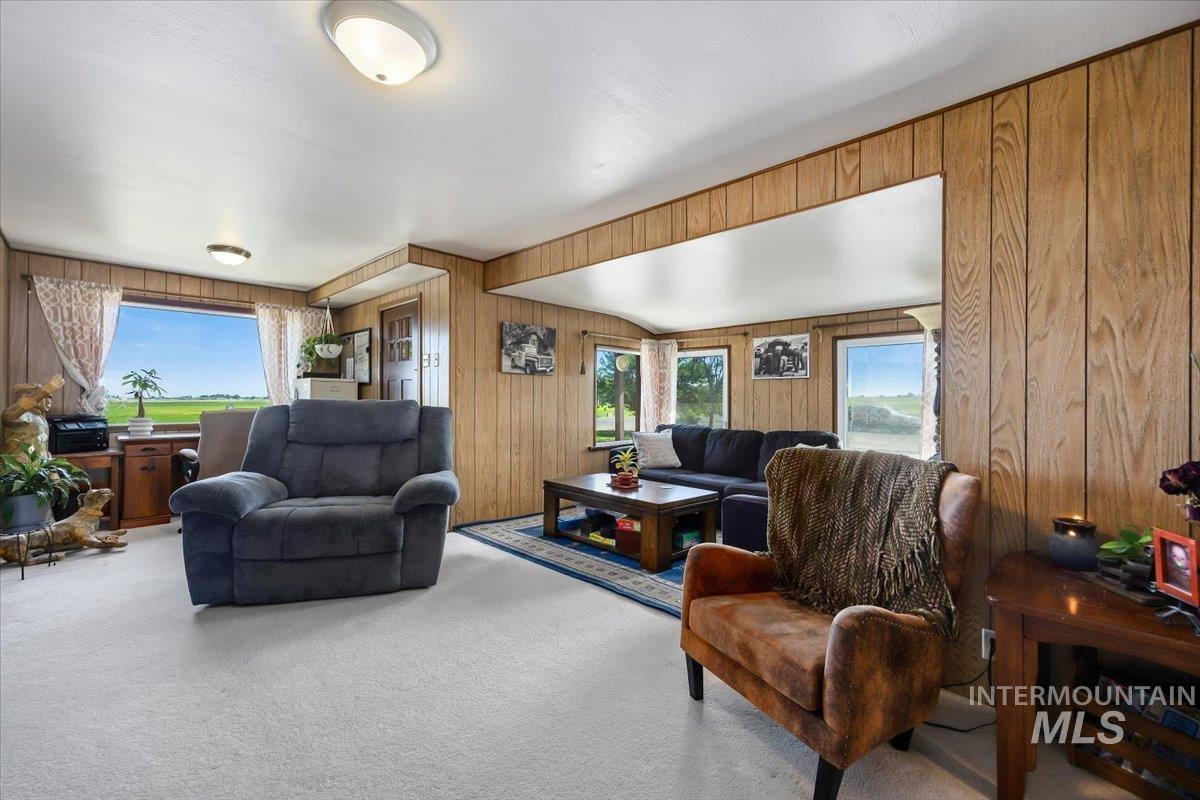 1375 E 3500 N, Buhl, Idaho 83316, 3 Bedrooms, 1 Bathroom, Residential For Sale, Price $575,000, 98991107