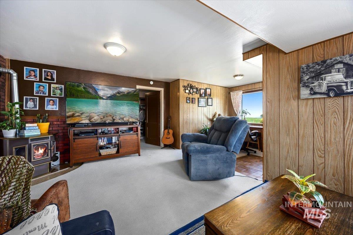 1375 E 3500 N, Buhl, Idaho 83316, 3 Bedrooms, 1 Bathroom, Residential For Sale, Price $575,000, 98991107