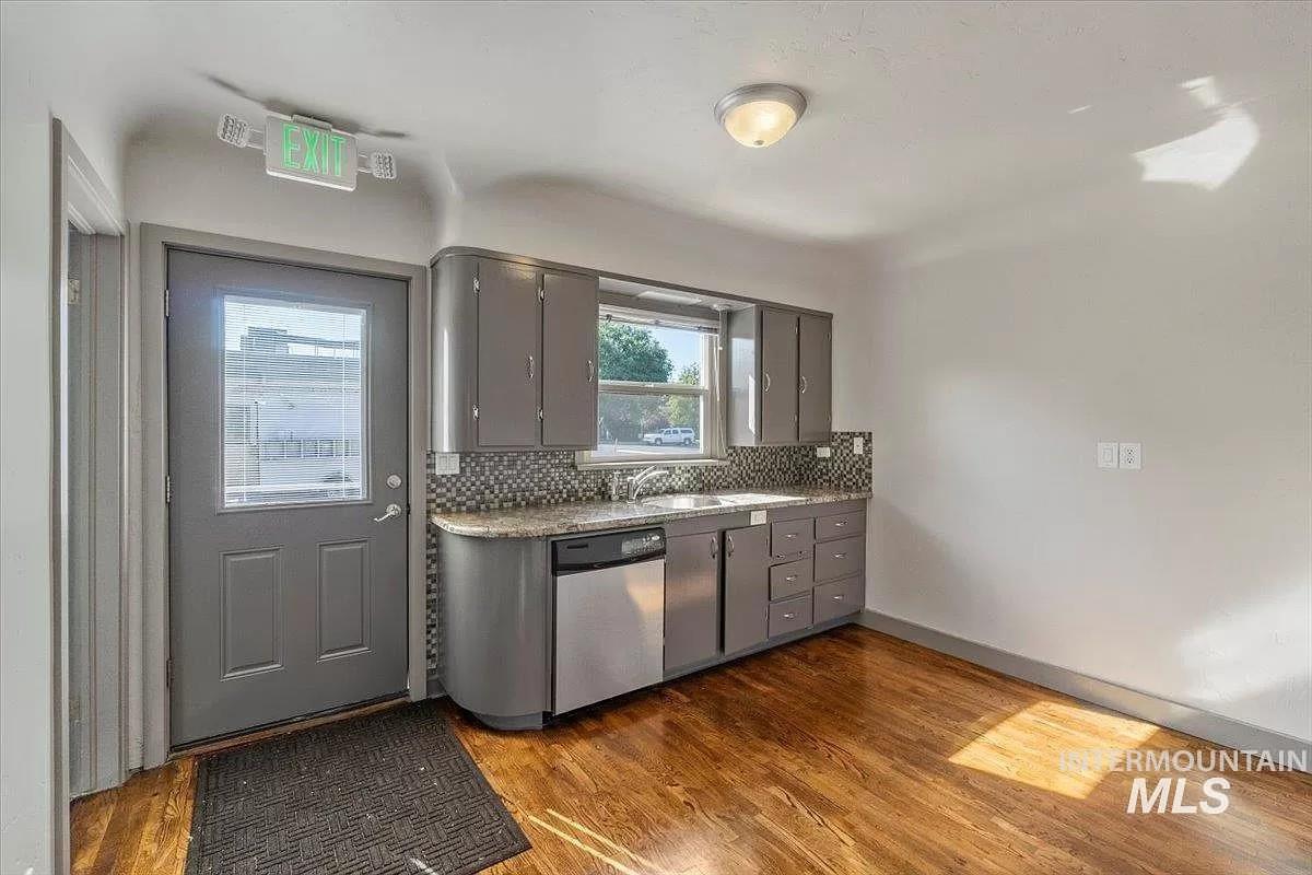 1216 7th St. S, Nampa, Idaho 83651, 6 Rooms, Business/Commercial For Sale, Price $580,000,MLS 98991111