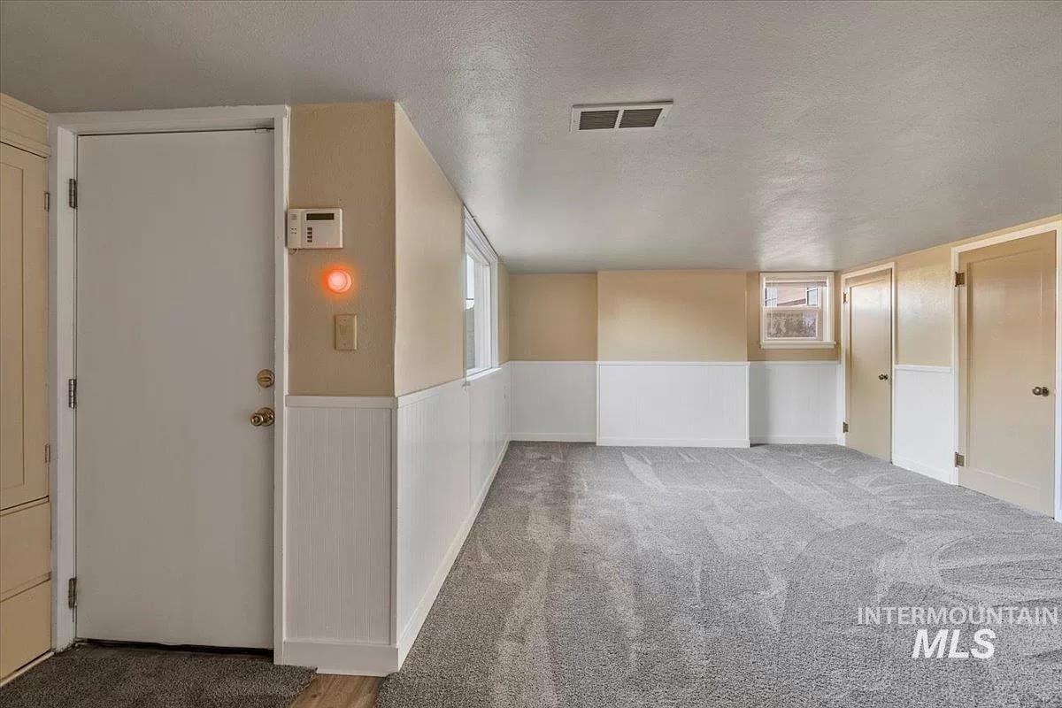 1216 7th St. S, Nampa, Idaho 83651, 6 Rooms, Business/Commercial For Sale, Price $580,000,MLS 98991111