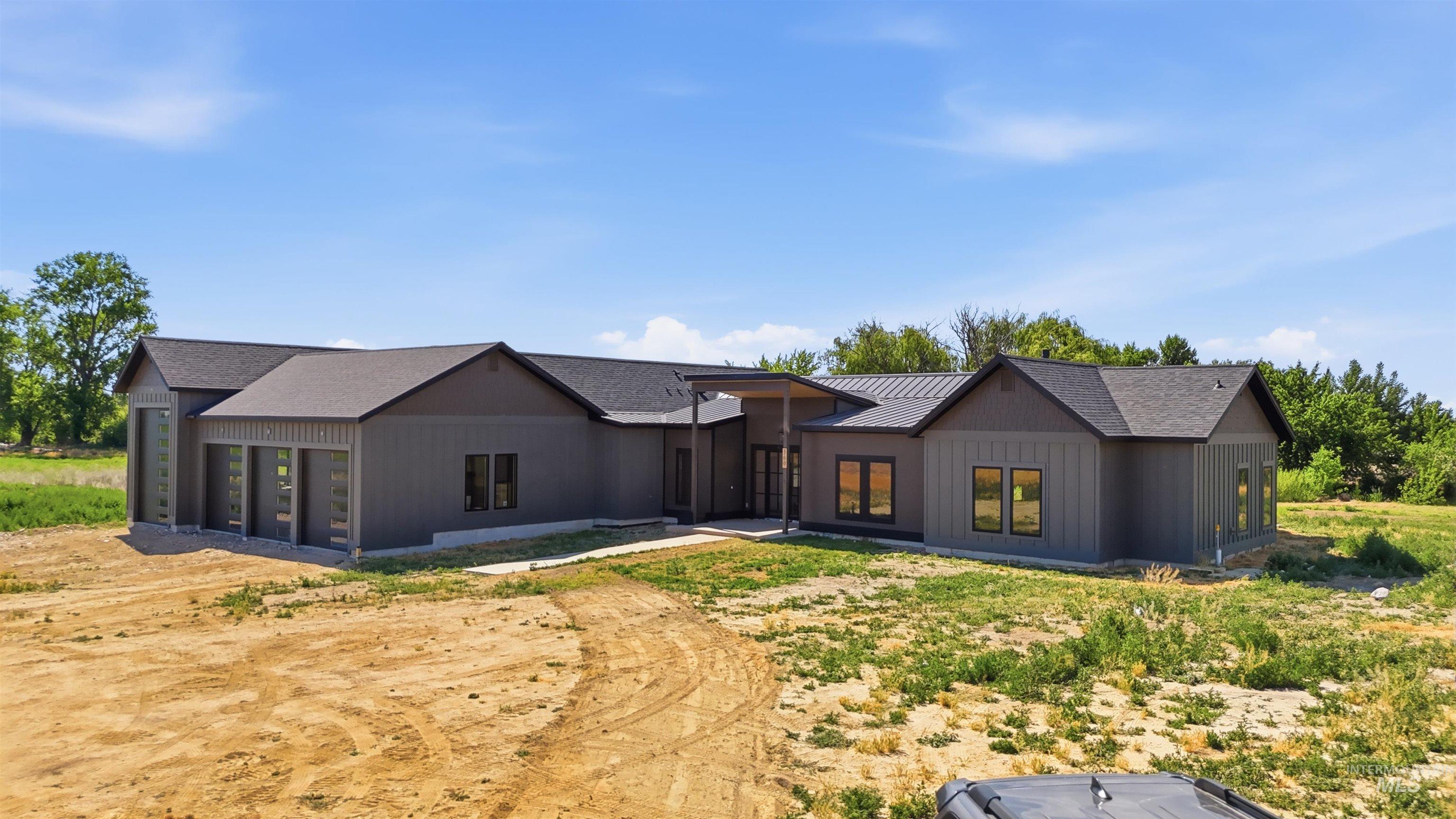 360 S Stroebel, Kuna, Idaho 83634, 4 Bedrooms, 4 Bathrooms, Residential For Sale, Price $1,825,000,MLS 98991112