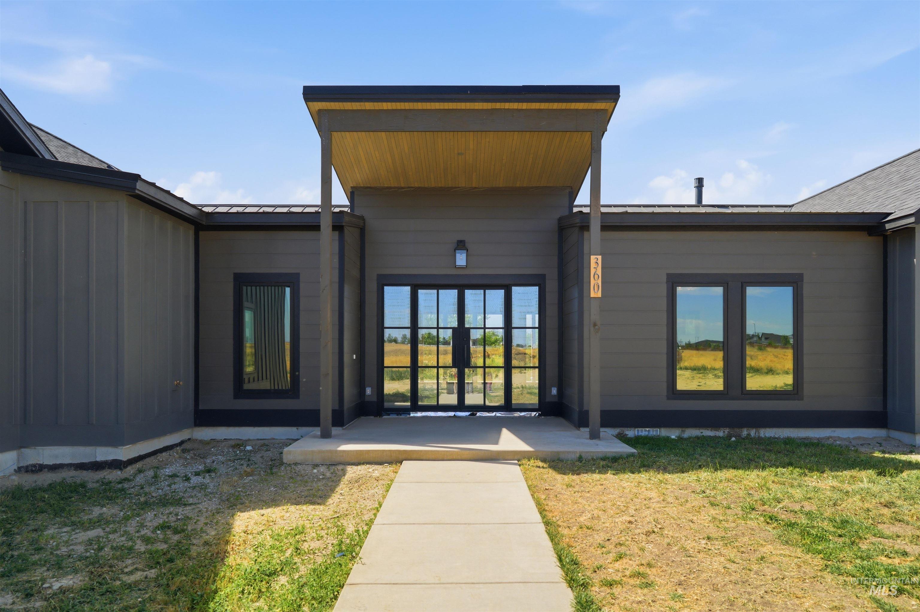 360 S Stroebel, Kuna, Idaho 83634, 4 Bedrooms, 4 Bathrooms, Residential For Sale, Price $1,825,000,MLS 98991112
