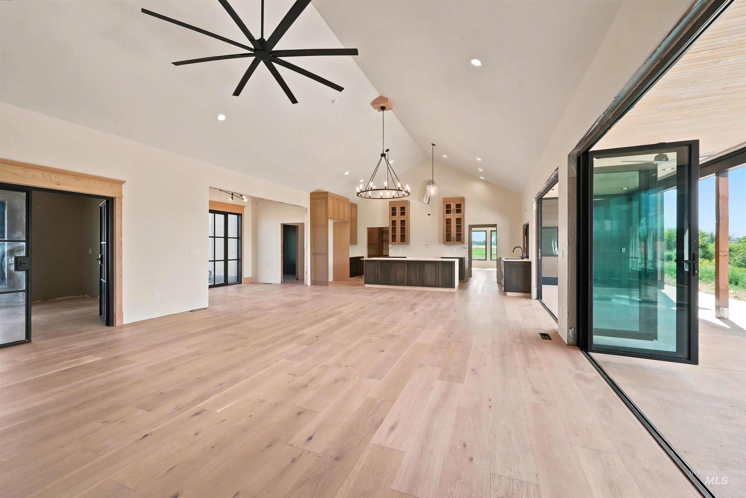 360 S Stroebel, Kuna, Idaho 83634, 4 Bedrooms, 4 Bathrooms, Residential For Sale, Price $1,825,000,MLS 98991112