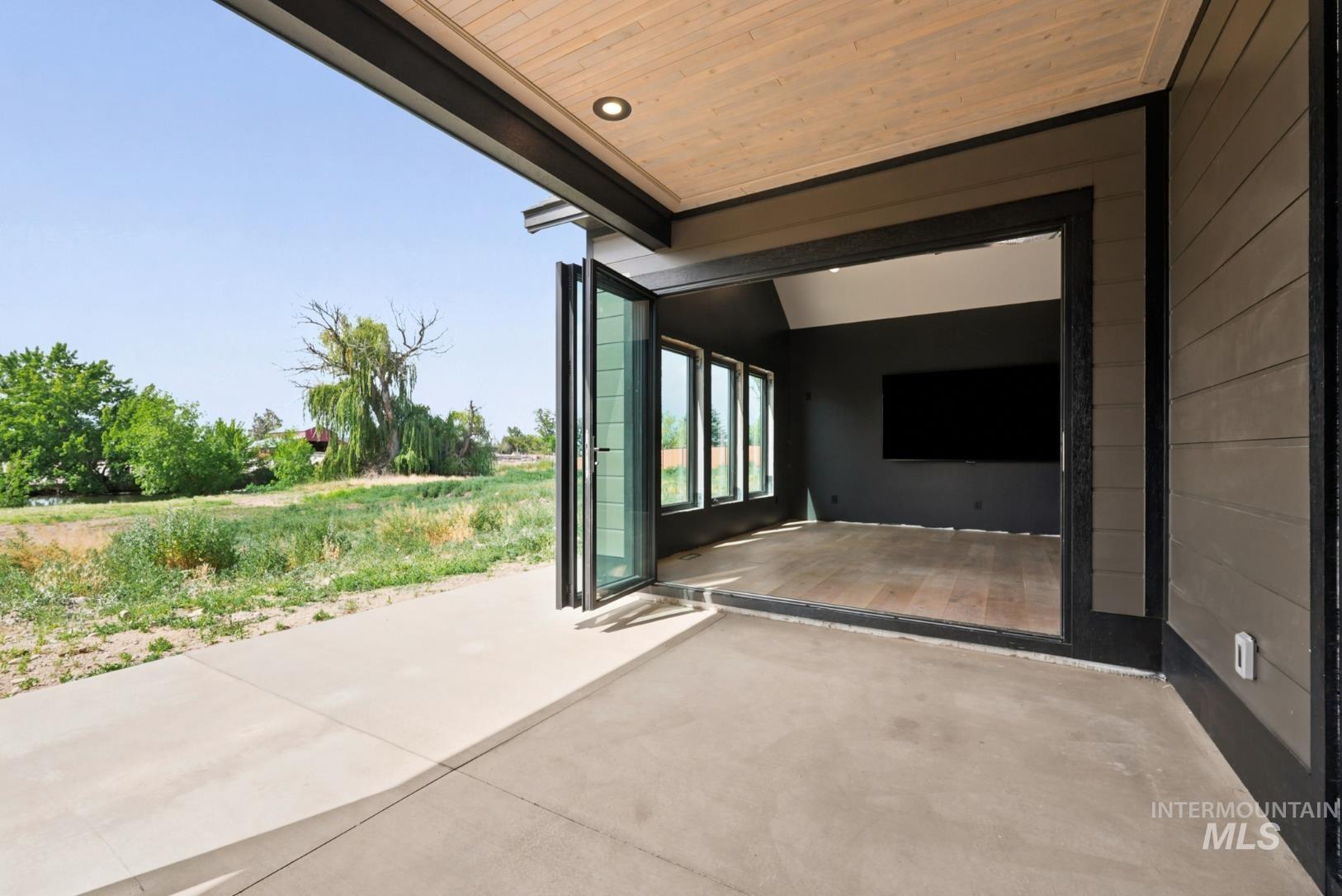 360 S Stroebel, Kuna, Idaho 83634, 4 Bedrooms, 4 Bathrooms, Residential For Sale, Price $1,730,000,MLS 98991112
