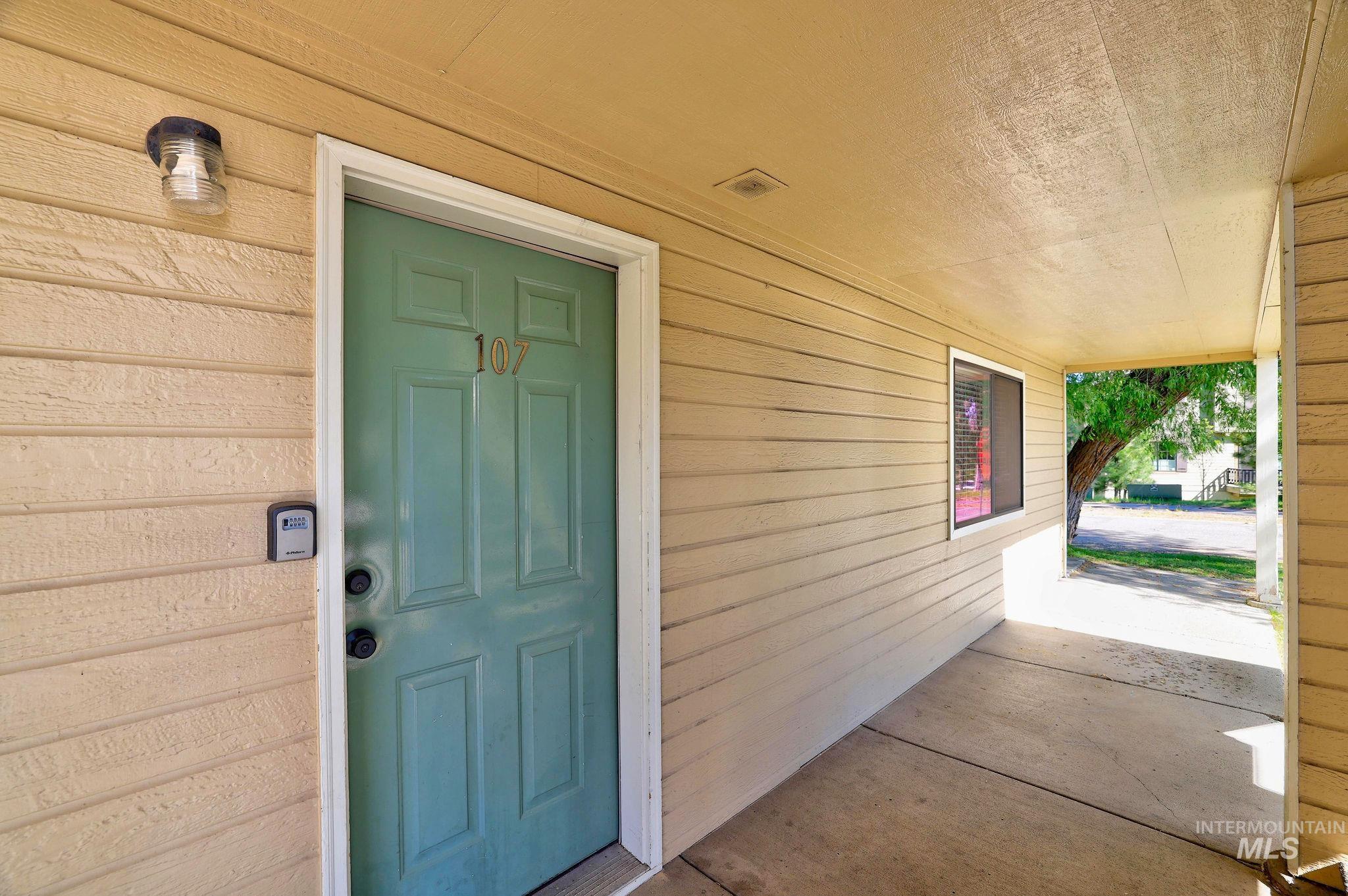 300 Washington Street, McCall, Idaho 83638, 2 Bedrooms, 2 Bathrooms, Residential For Sale, Price $429,000, 98991116
